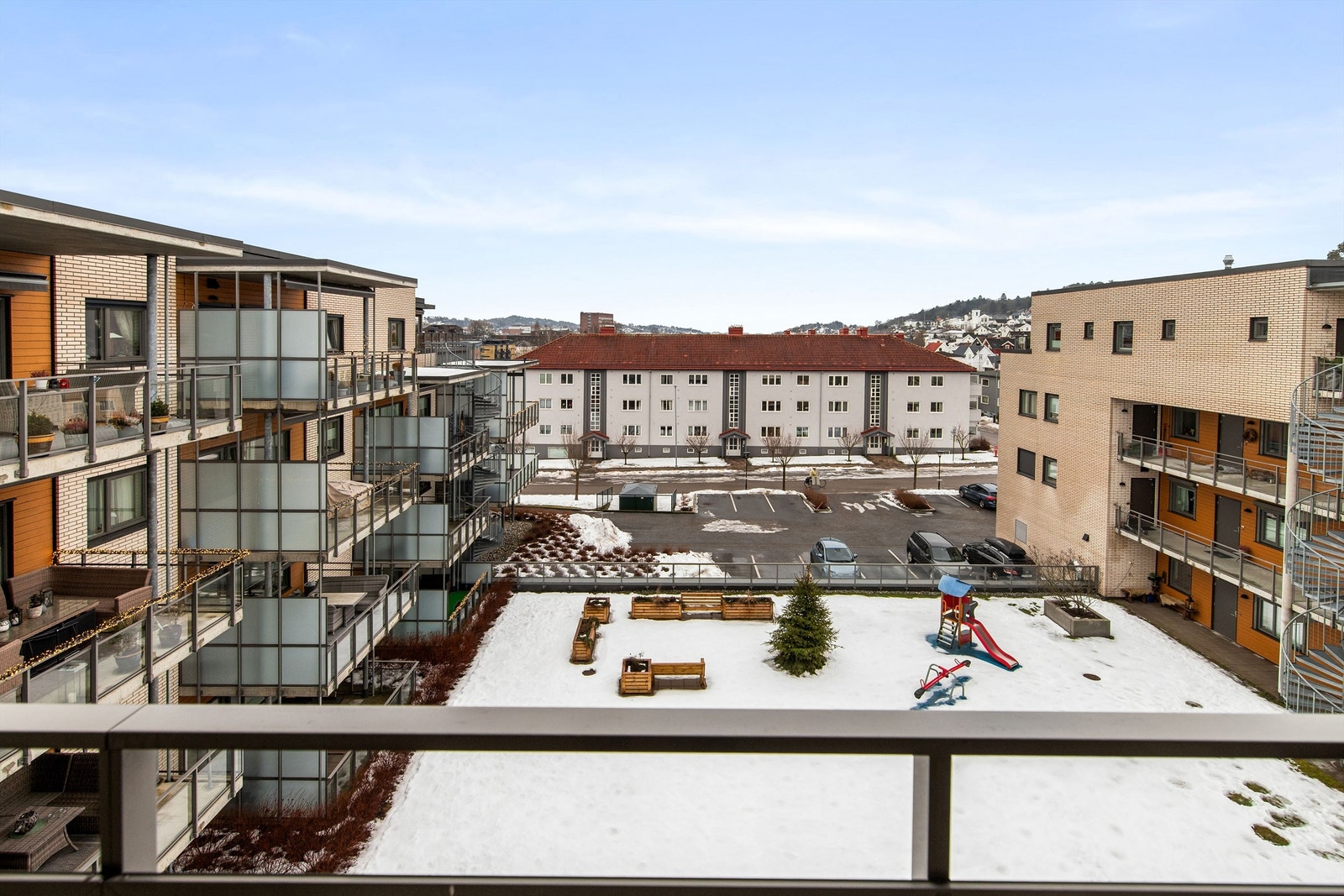 Leiligheten har en god og rolig intern beliggenhet Galleribilde