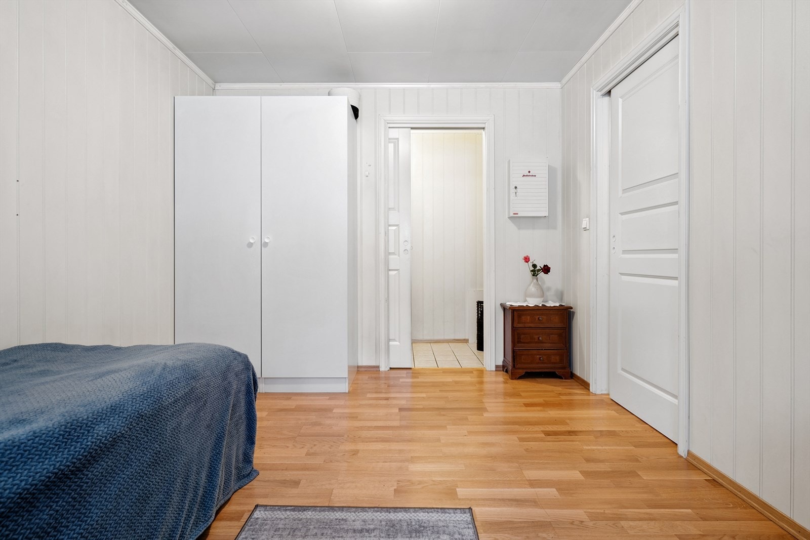 Fra soverommet er det adkomst til et praktisk teknisk rom. Galleribilde