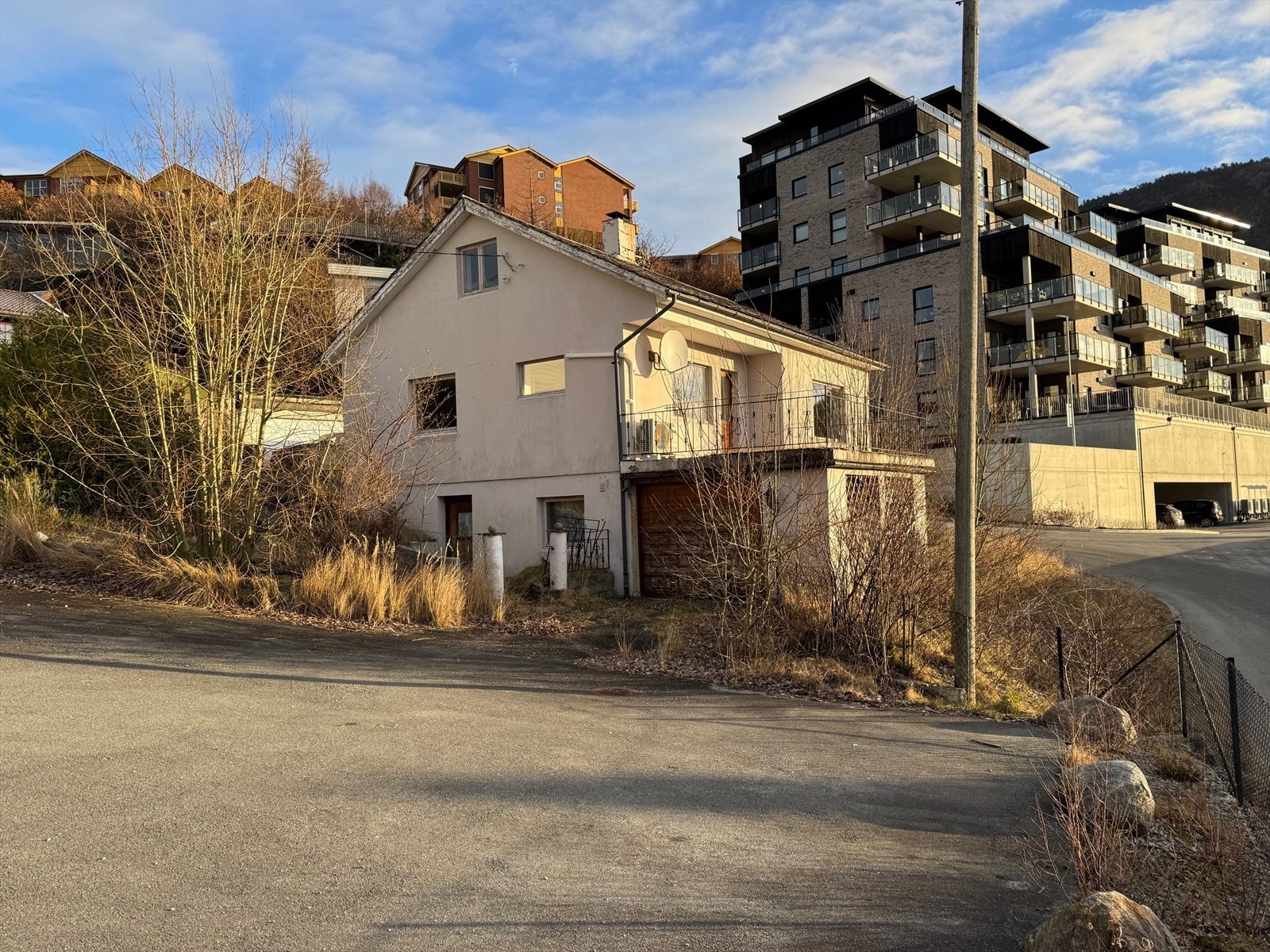 Meget sentral enebolig i Vågen med kort vei til alle fasiliteter Galleribilde