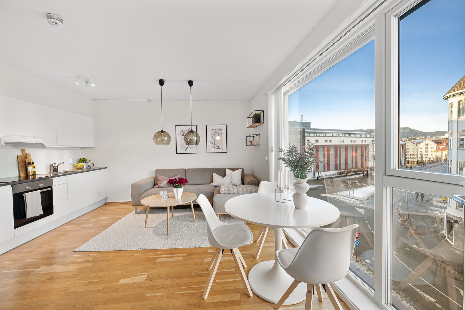 Leiligheten i 4.etg har en ypperlig beliggenhet i bygget. Galleribilde