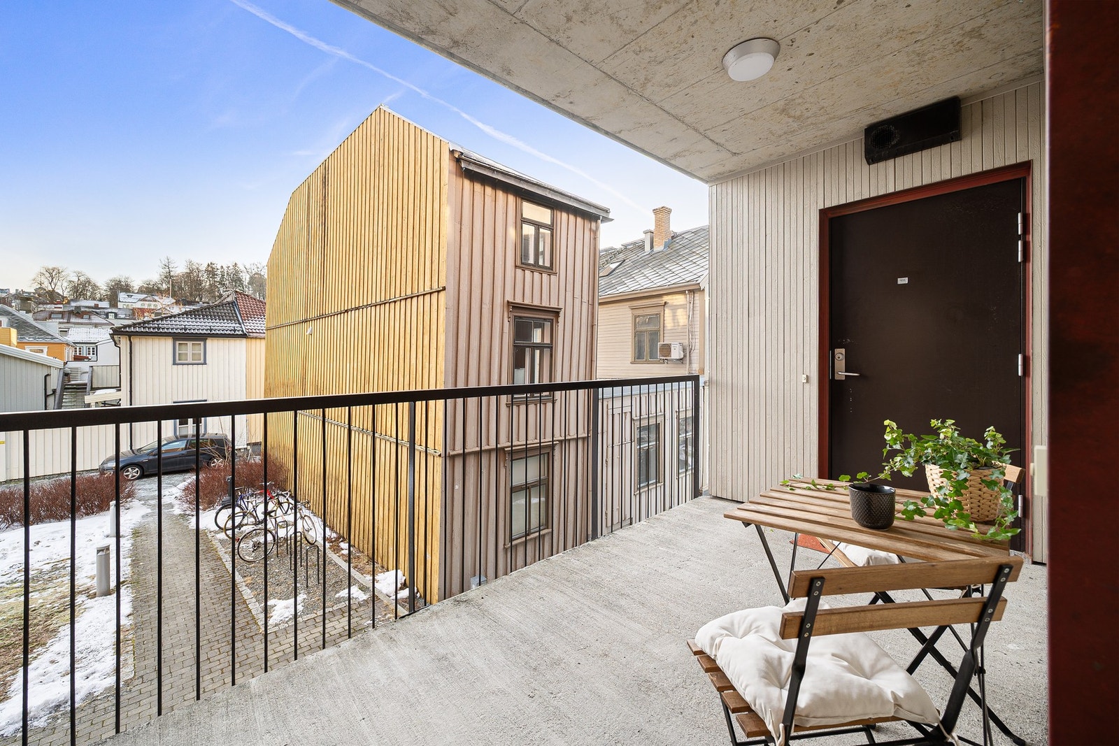 Her kan man nyte solen i sommerhalvåret. Galleribilde