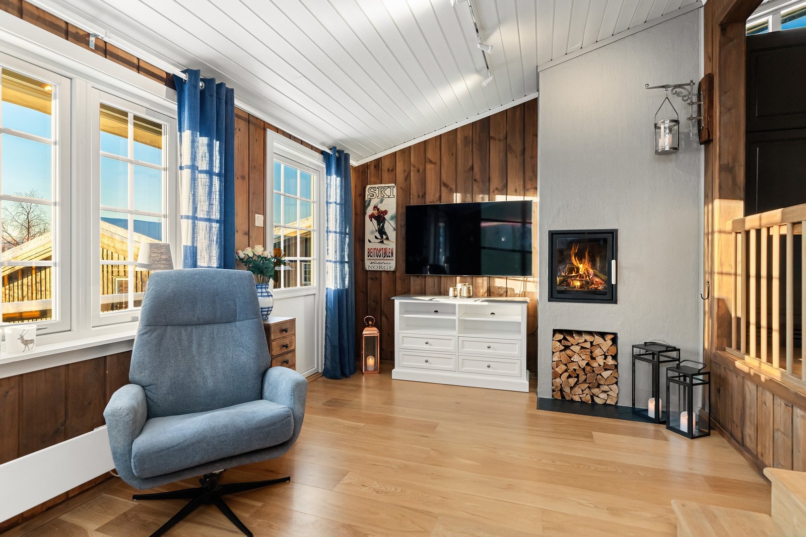 Den moderne peisovnen gir både hyggelig stemning og behagelig varme Galleribilde