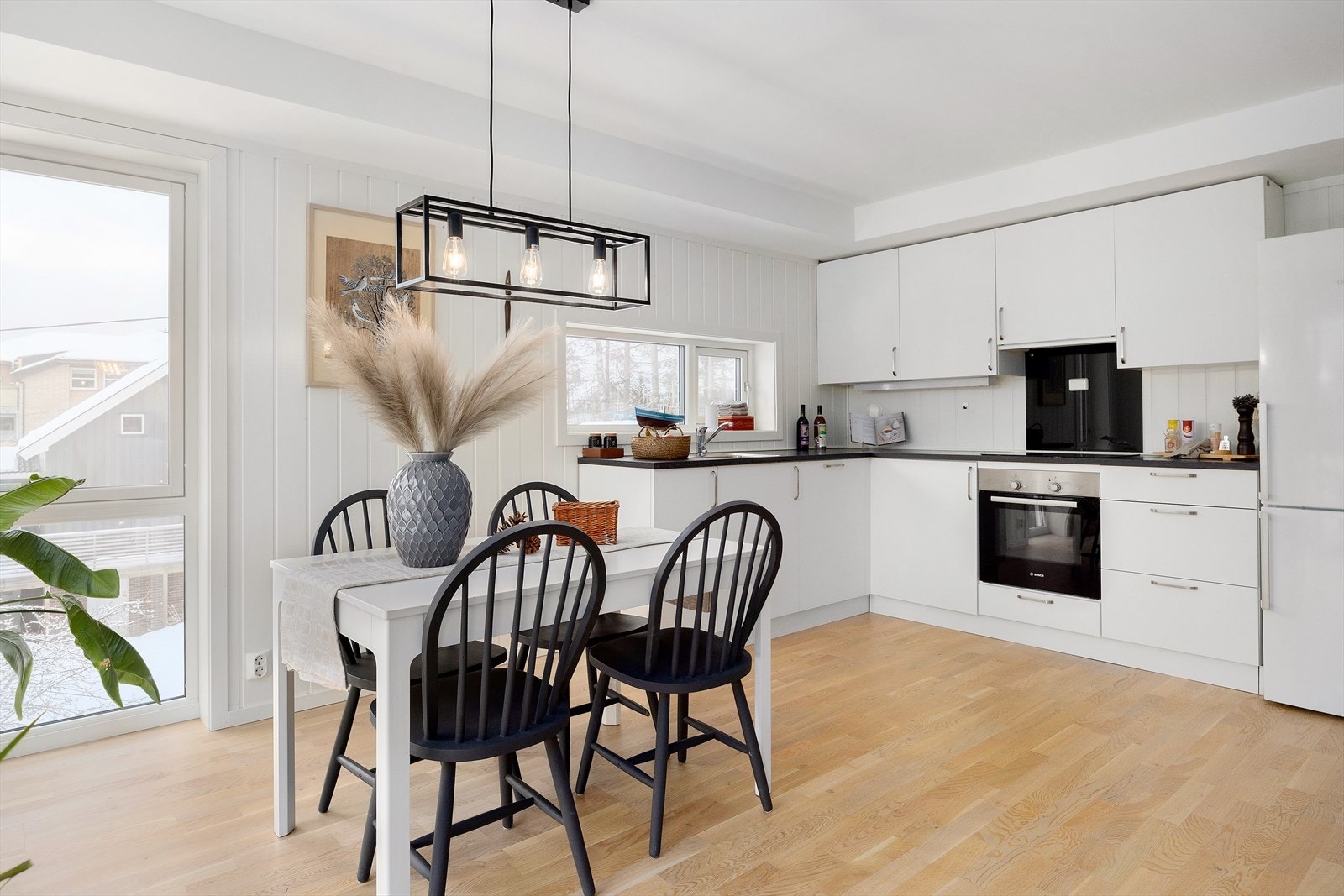 Endeleilighet gir ekstra vegg med vindusflater og mer skjermet beliggenhet. Galleribilde