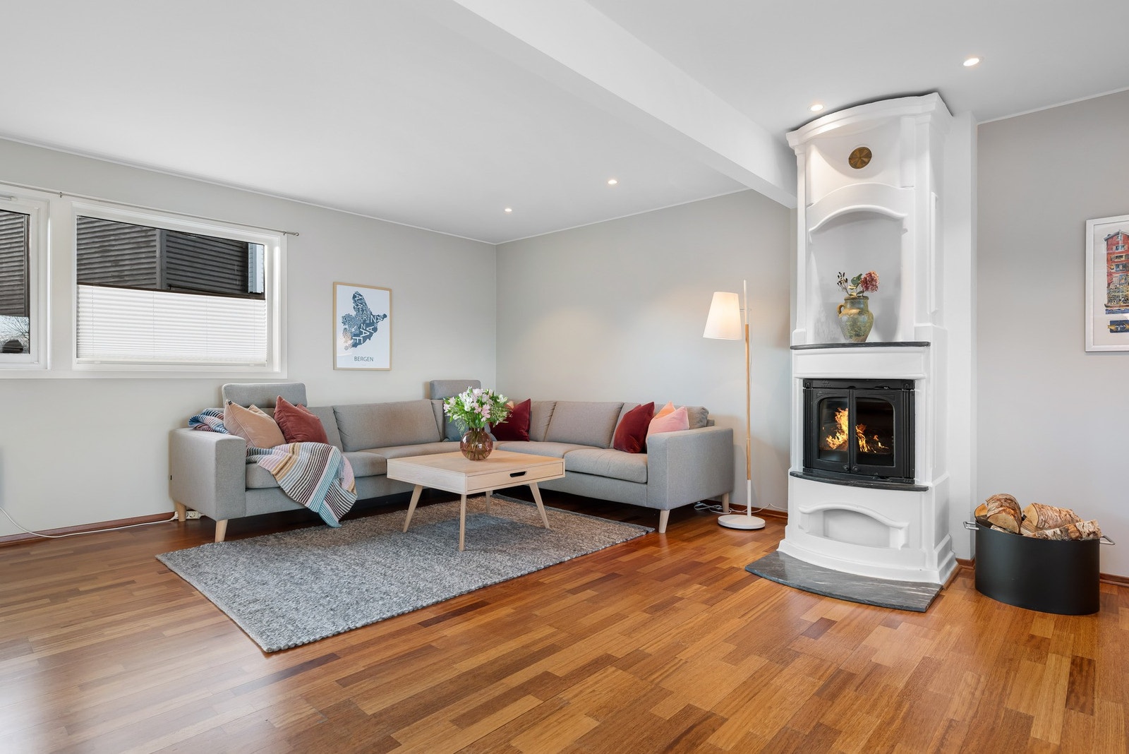 Stuen har et romslig areal på hele 36,4 m². Galleribilde