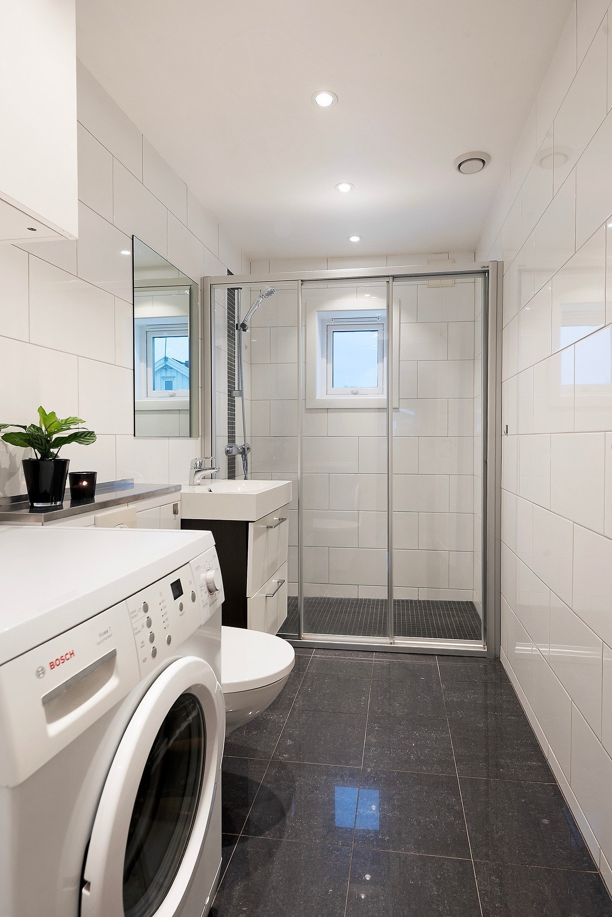 Plass til vaskemaskin. Galleribilde