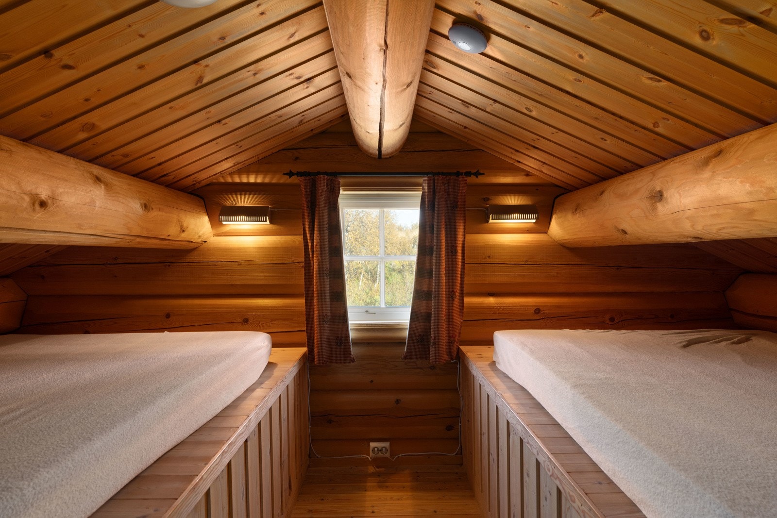 Hemsrom med god plass til lek og oppbevaring Galleribilde