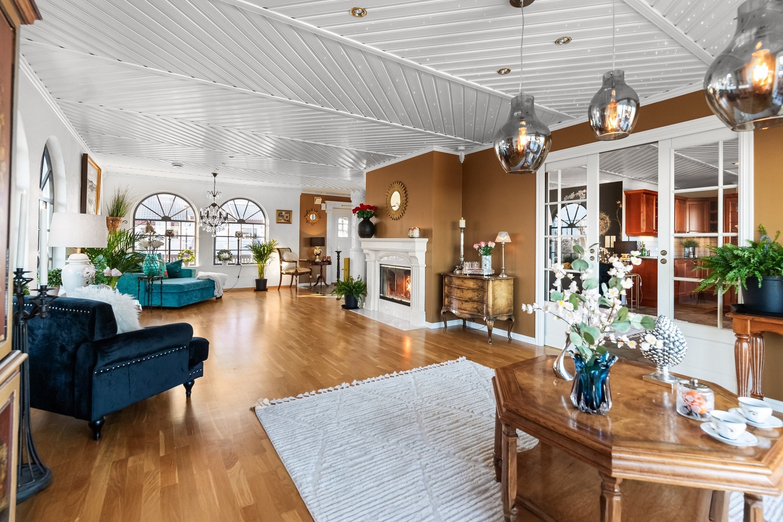 Særdeles godt vedlikeholdt enebolig som er vesentlig påkostet de senere år Galleribilde