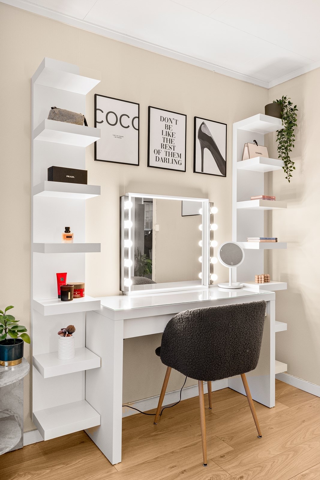 Leiligheten er innredet med tre delikate soverom. Galleribilde