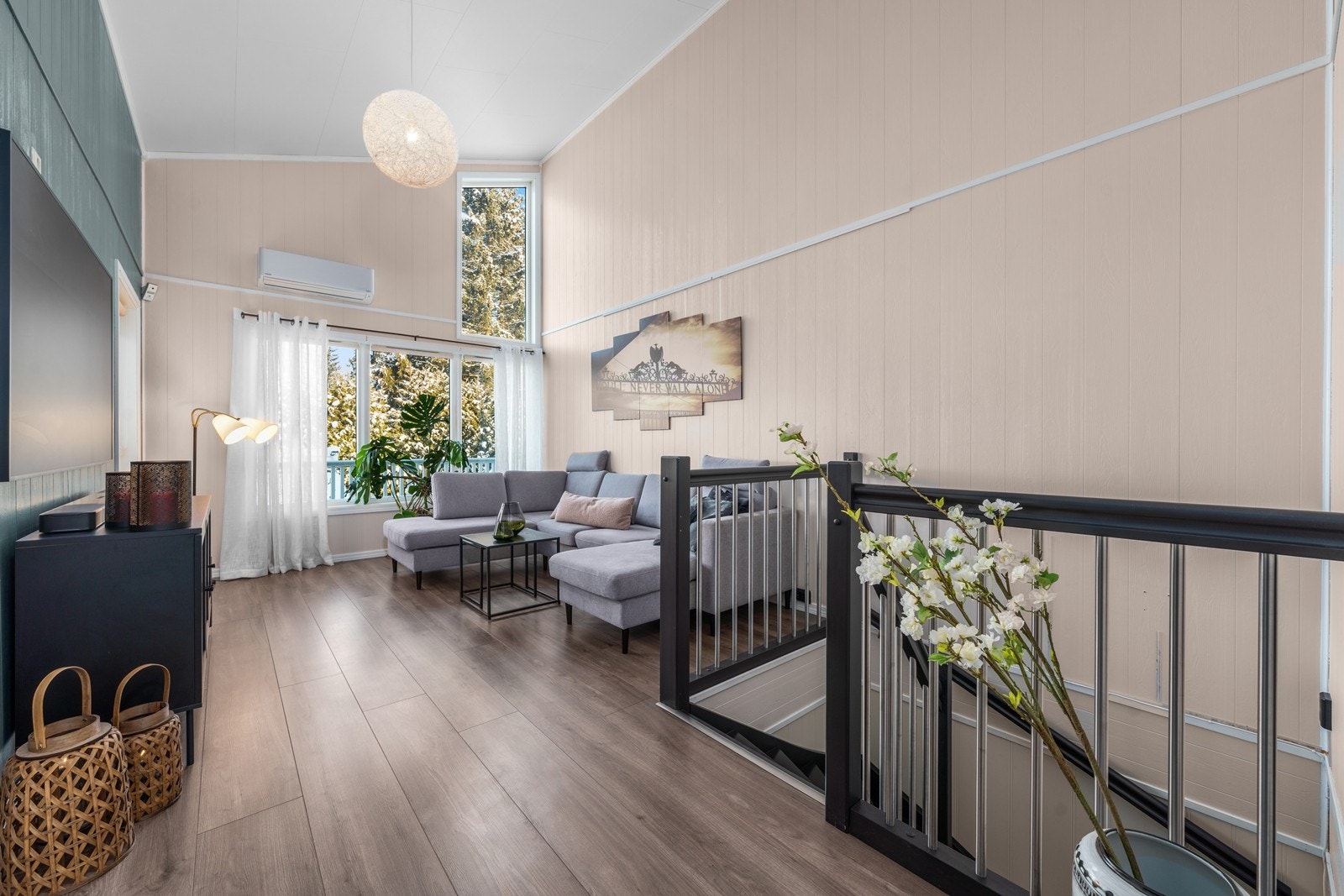 Stor loftstue i 2.etasje - Den perfekte ungdomsavdelingen. Galleribilde