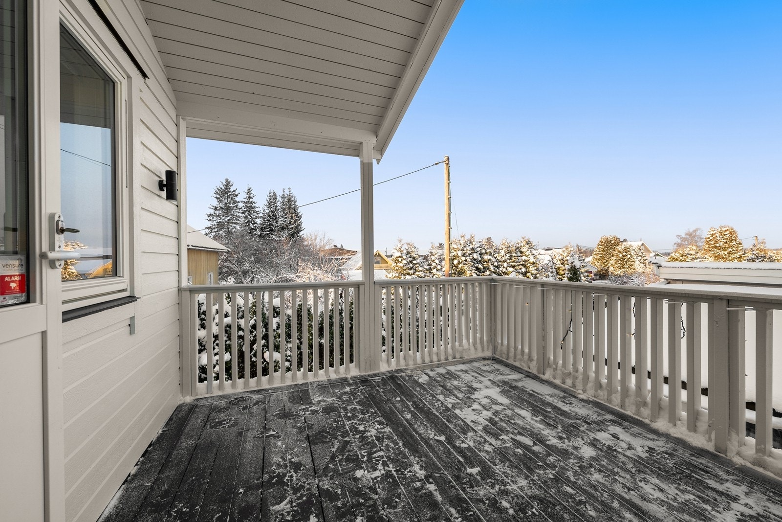 Boligen har fantastiske uteområder, med flere soner. Galleribilde