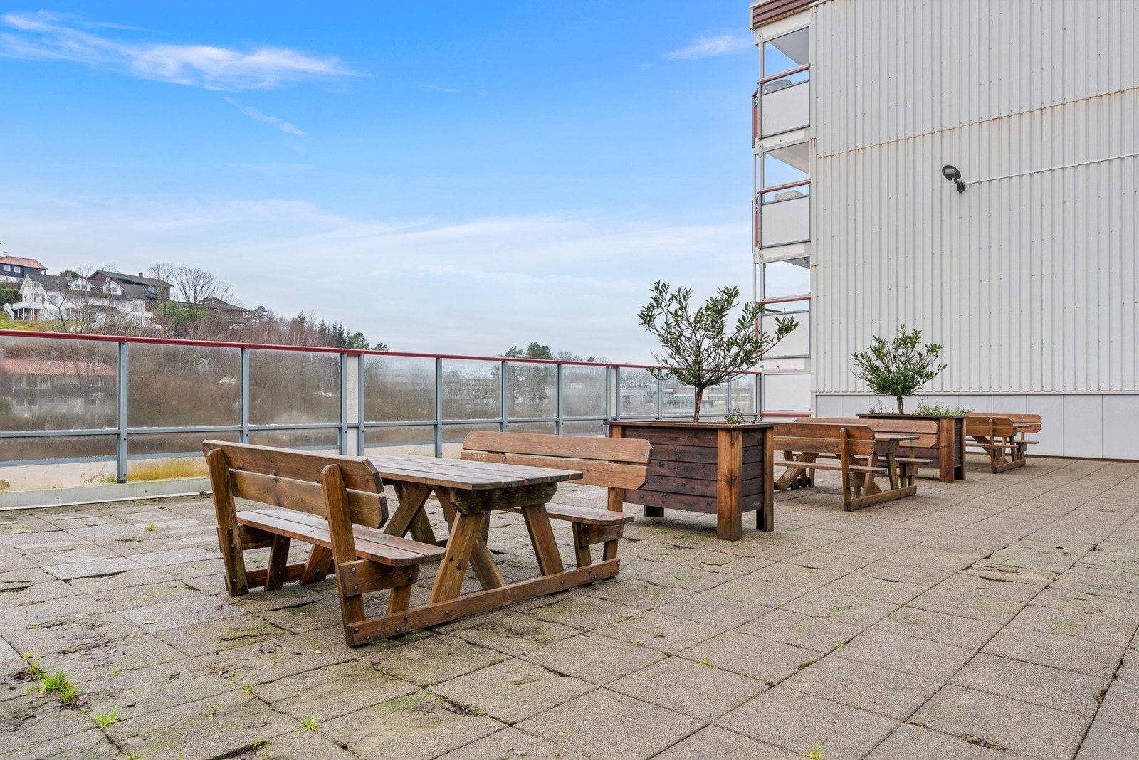 På felles takterrasse kan en nyte fine dager. Galleribilde