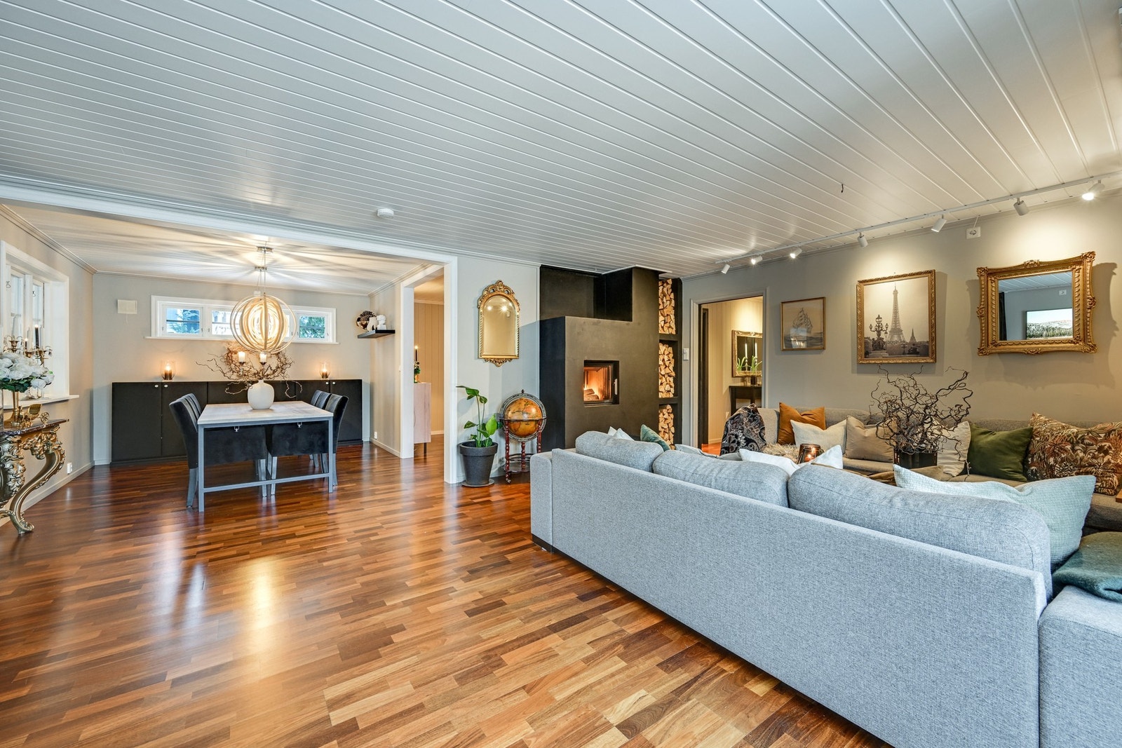 Da har fotografen tatt turen inn i stua igjen Galleribilde