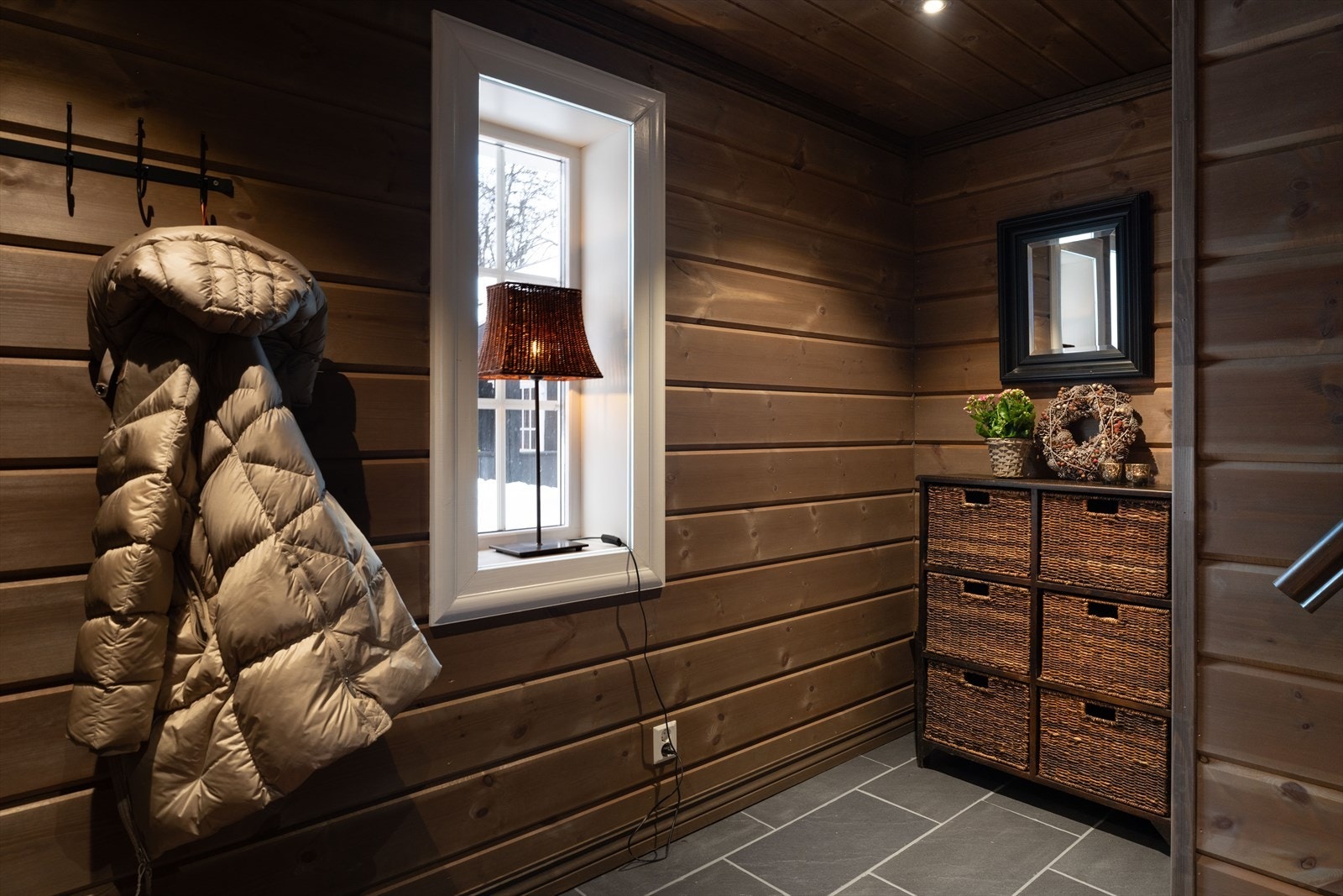 Entré/gang med god plass til yttertøyet. Galleribilde