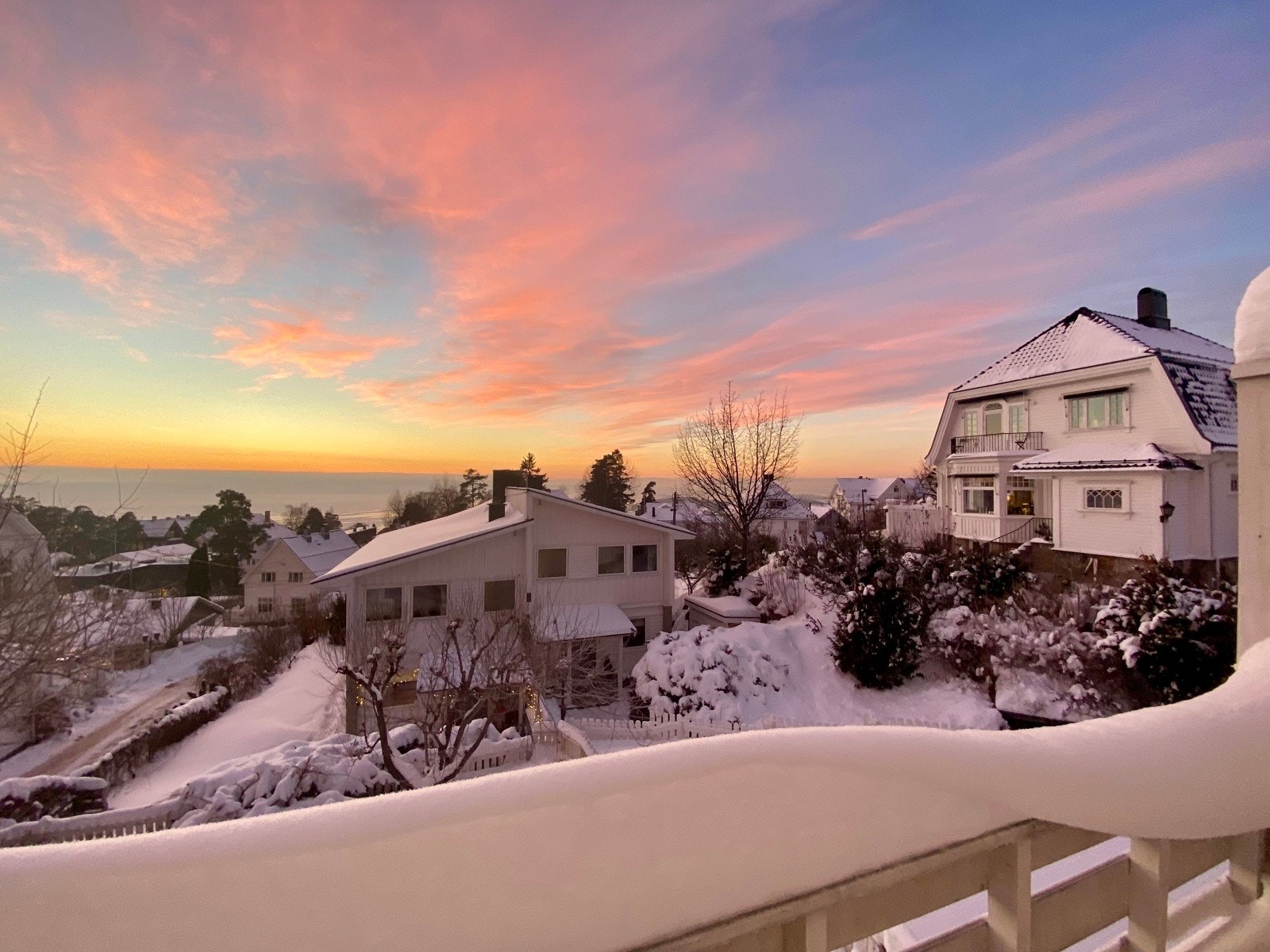 PrivatMegleren Allé v/André Ekeland har gleden av å presentere Erling Schiøtz' Vei 3 F - Fotograf: Anne Andersen Galleribilde