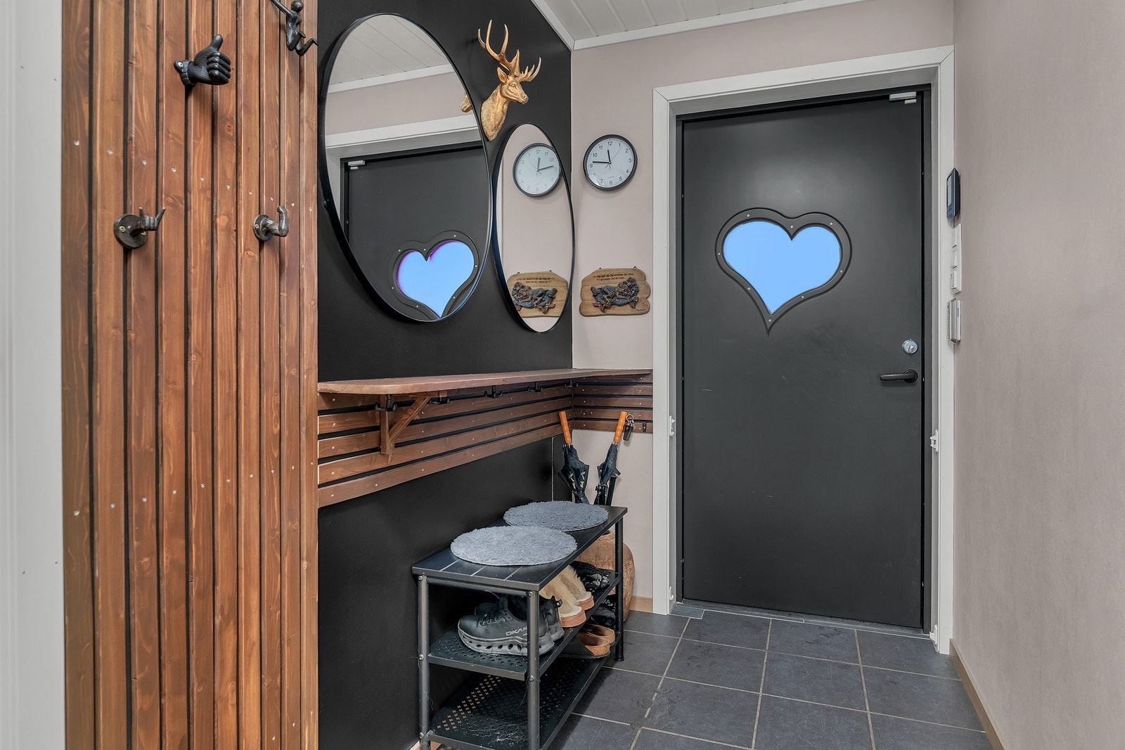 Flislagt yttergang med varmekabler Galleribilde