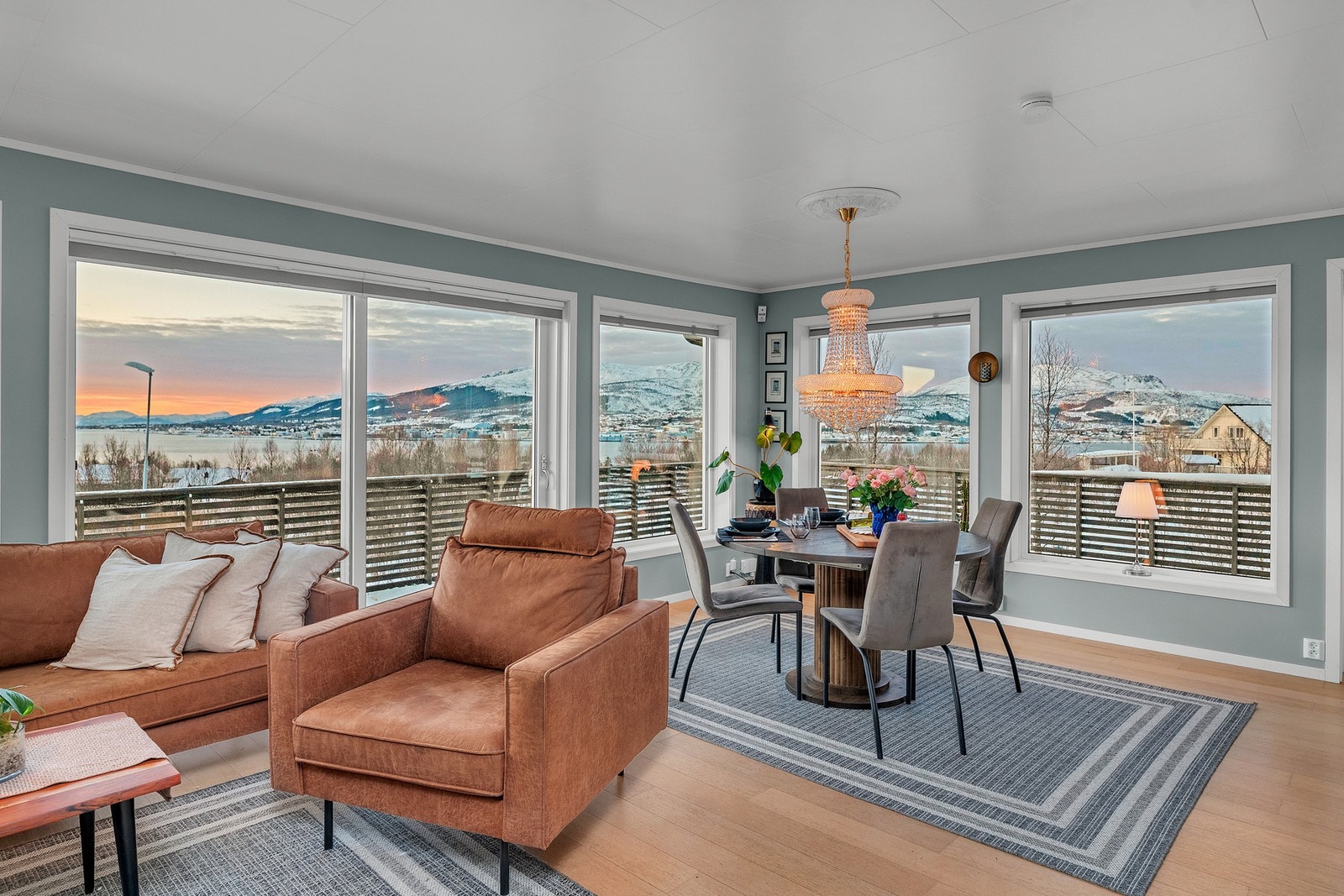 EIE eiendomsmegling v/ Mathias Gjertsen har gleden av å presentere Småskogveien 27! | Foto: Lunde Images AS Galleribilde