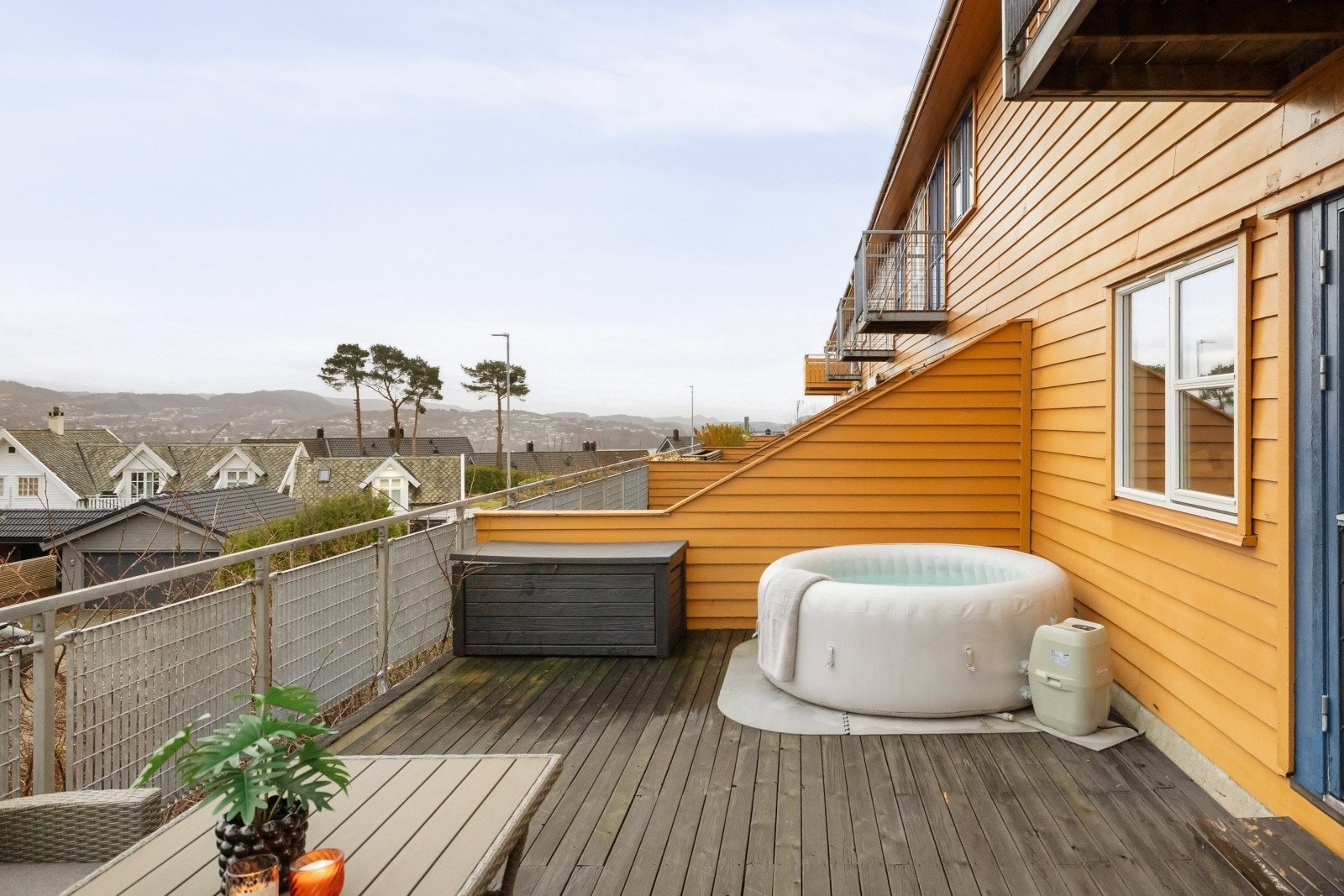 Nydelig utsikt fra terrassen. Galleribilde