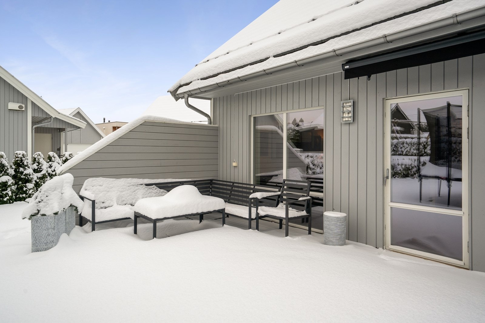 Utenfor stuen har du en hyggelig, sørvendt terrasse på 34 kvm. Galleribilde