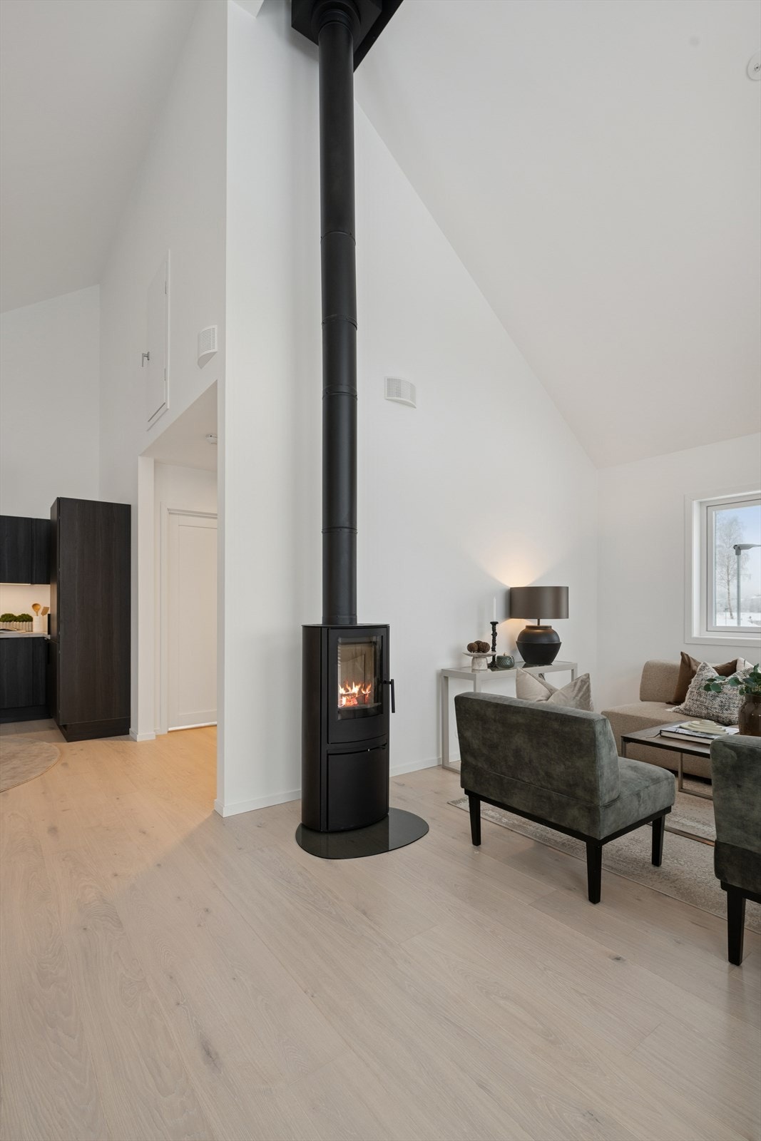 Sofagruppe gir mulighet for avslapning og sosialt samvær. Galleribilde