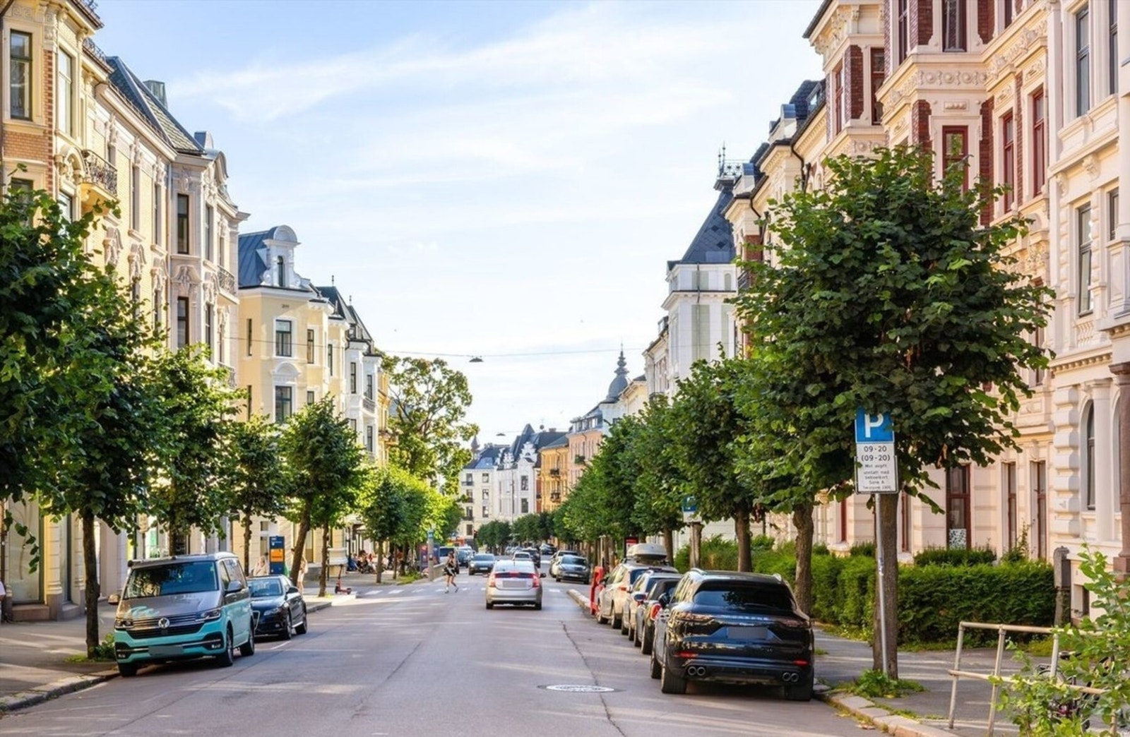 En fantastisk beliggenhet for deg som ønsker å bo sentralt blant flotte, klassiske bygårder, restauranter og koselige butikker Galleribilde