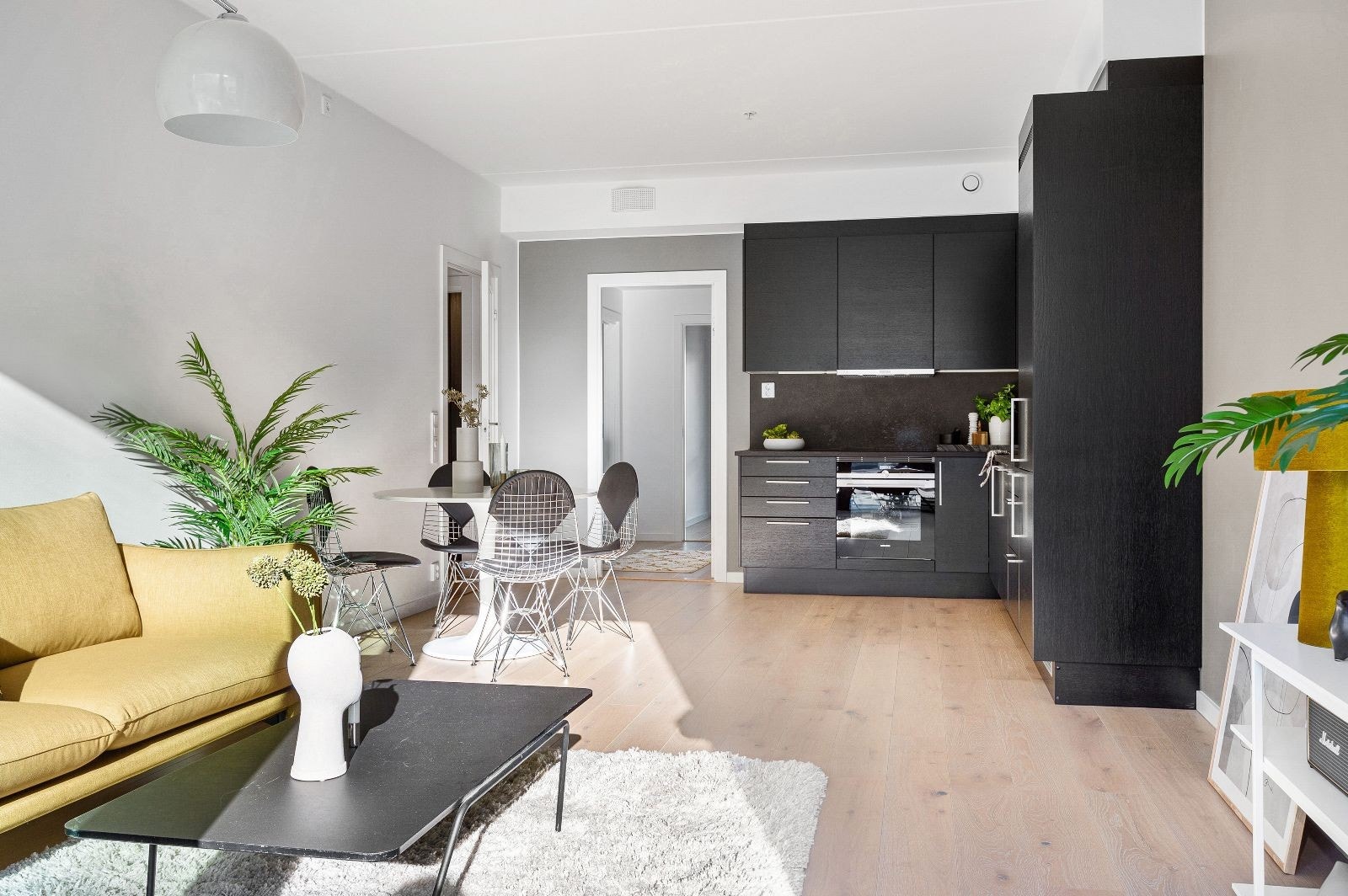 Stue/kjøkken. Galleribilde