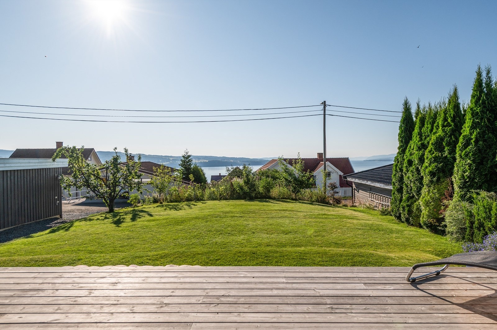 Her kan herlige sommerdager nytes - Godt med boltreplass for store og små. Galleribilde