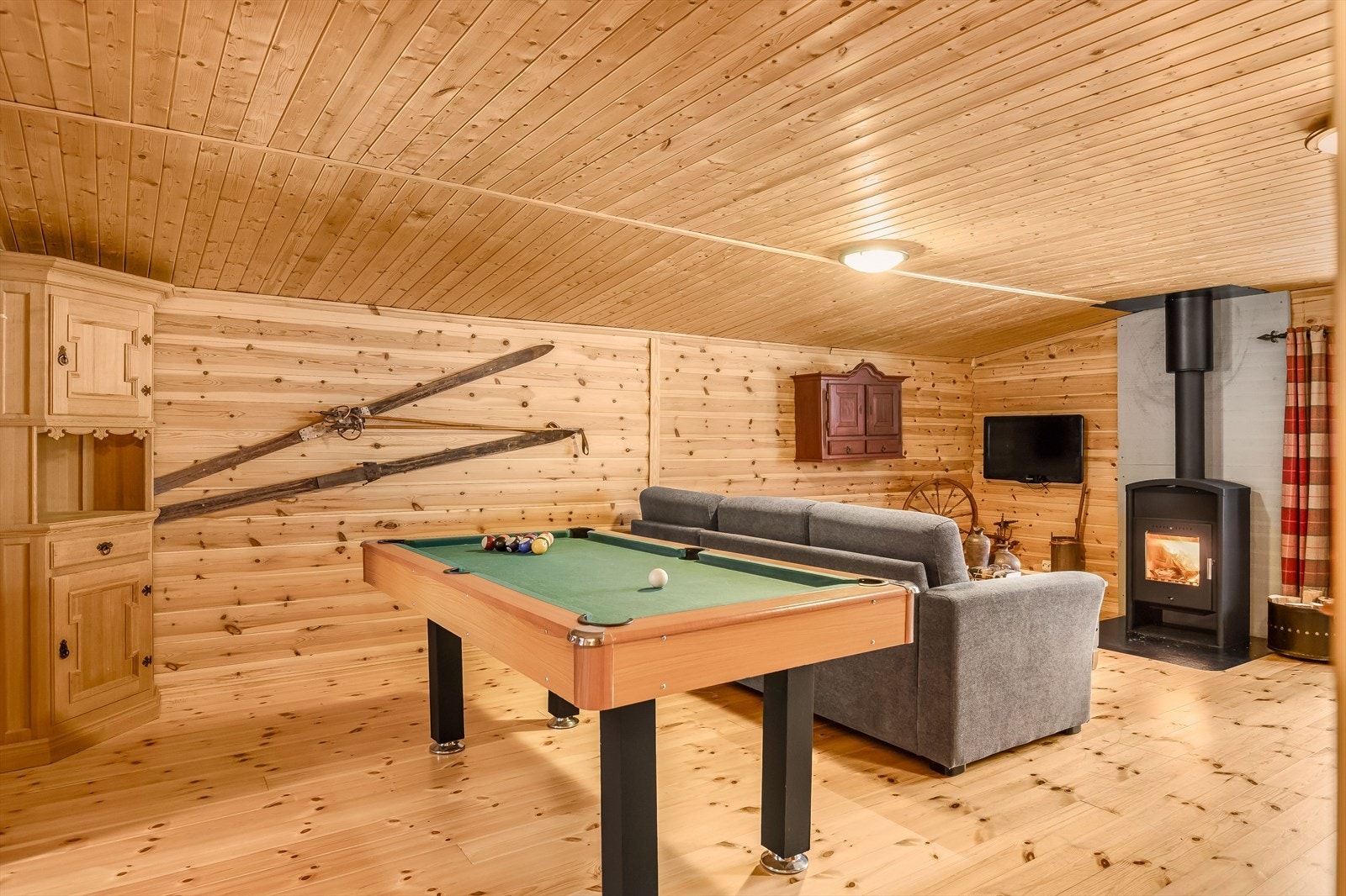 Her er det masse av plass for lek og moro, med blant annet biljard! Galleribilde