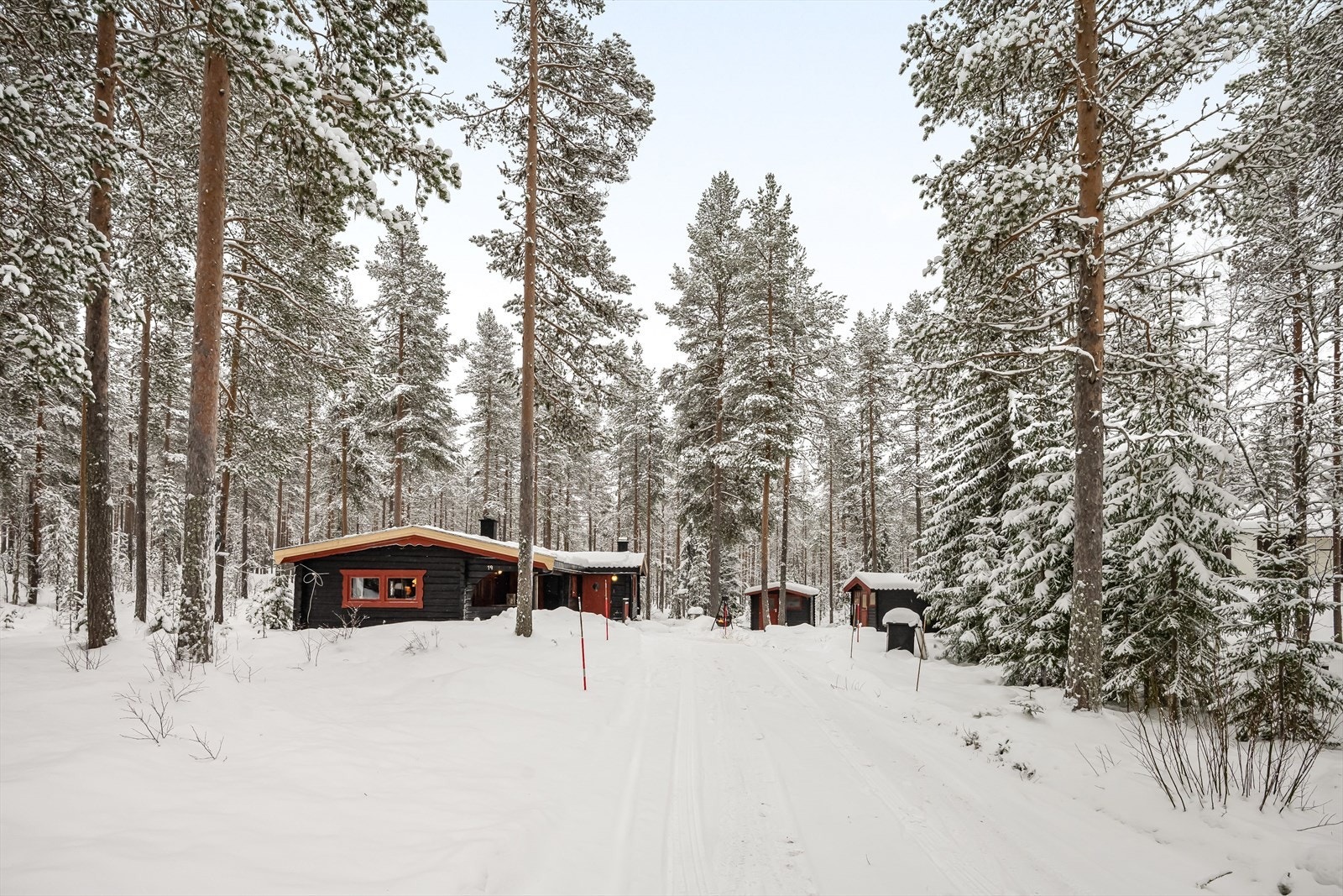 Fritidsboligen fikk nytt yttertak, undertak og takrenner i 2026. Galleribilde