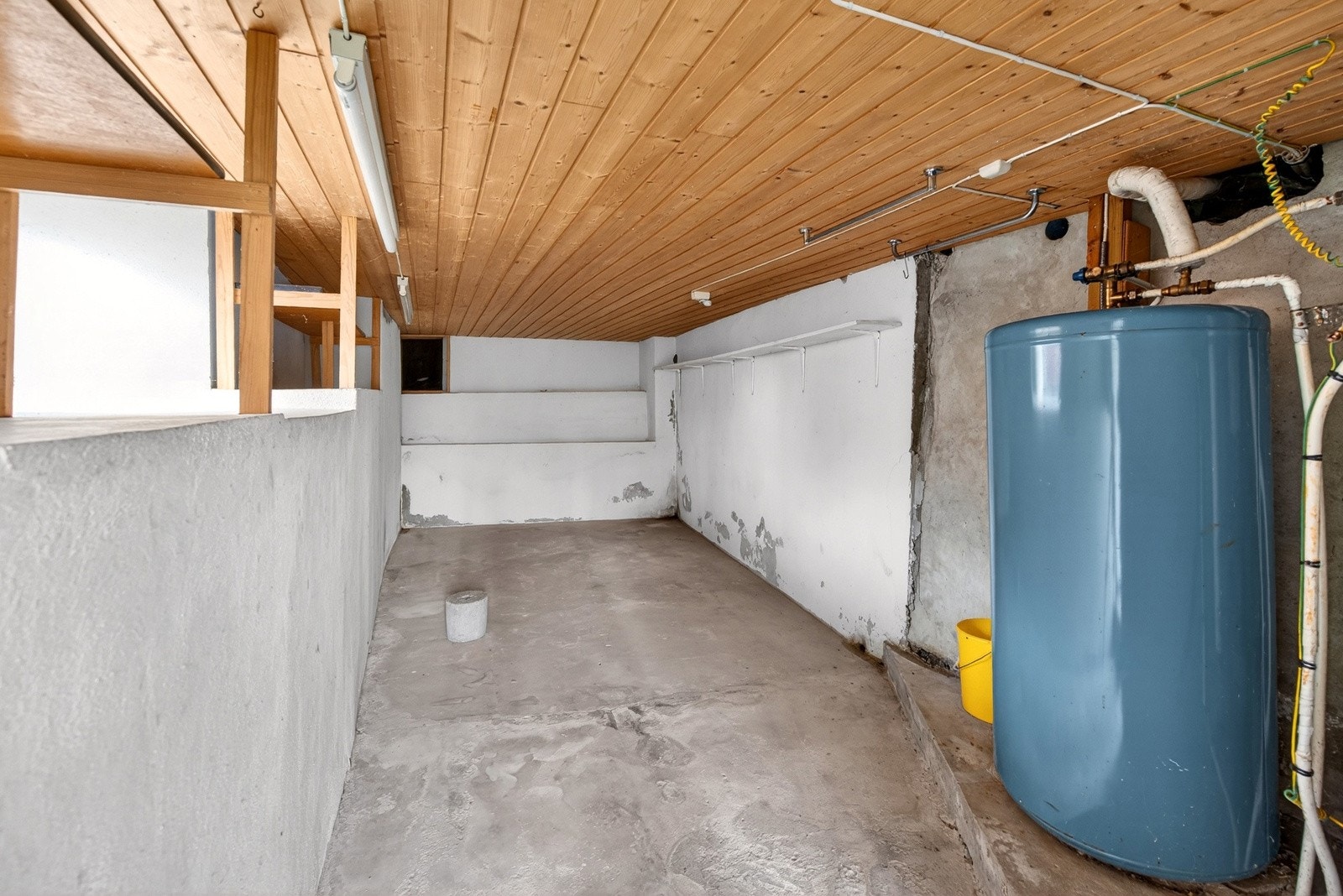 Praktisk kjellerrom til lagring. Galleribilde