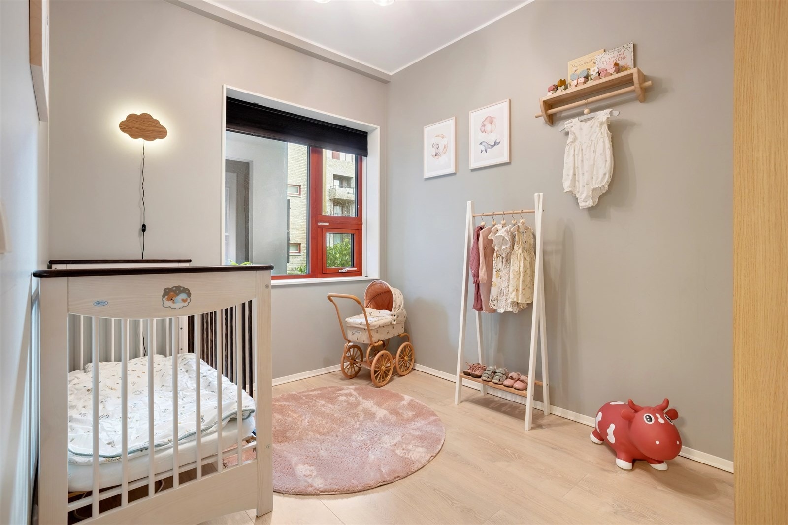 Soverom 2 på 7,3 kvm. Galleribilde