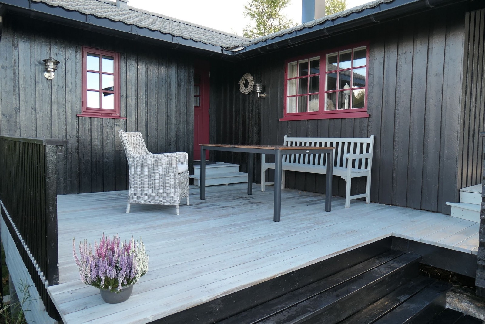 Uteplass 3 av 3, for ettermiddag/kveld Galleribilde