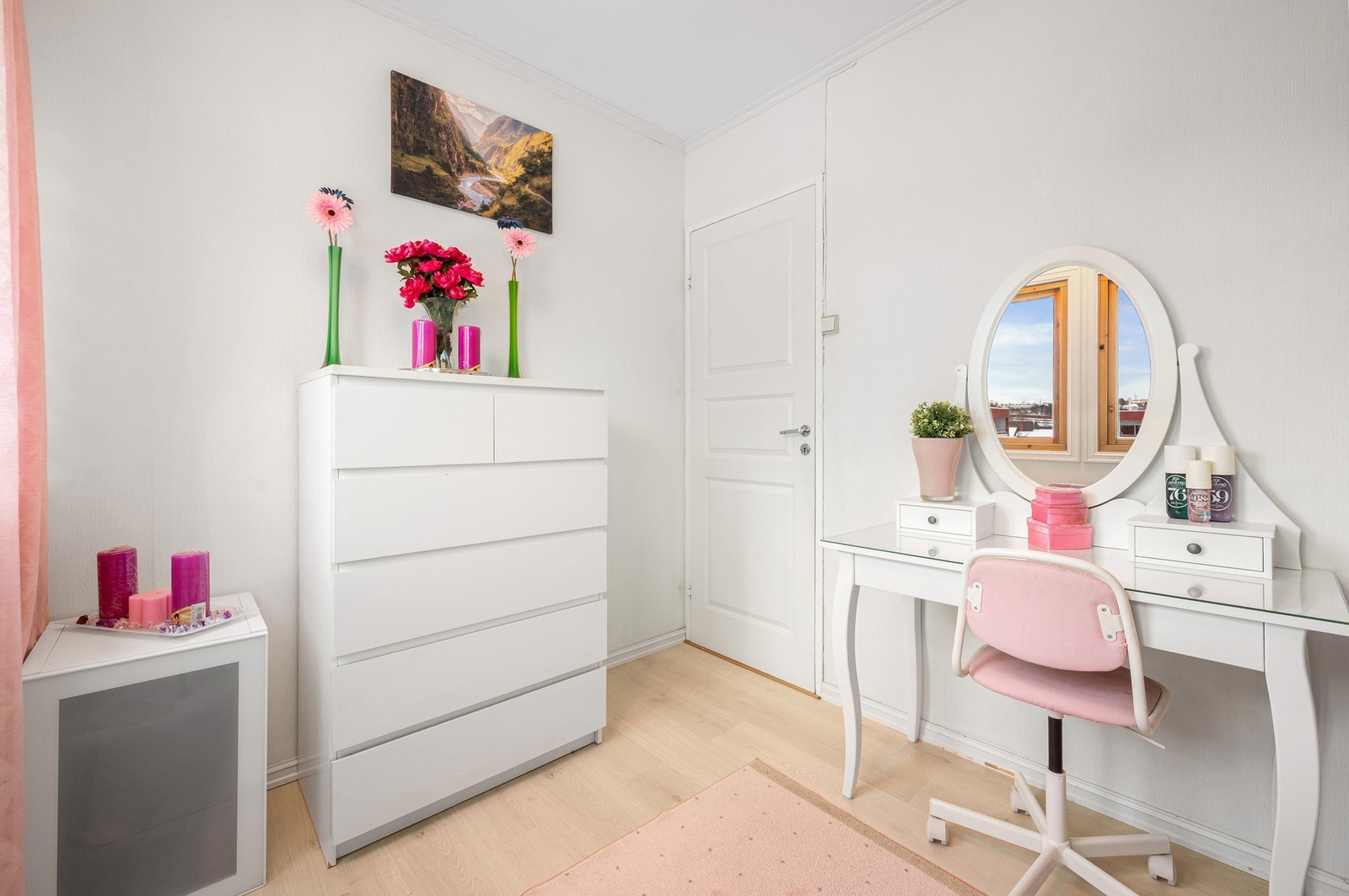 Soverom 2 måler hele 11,6 m². Galleribilde