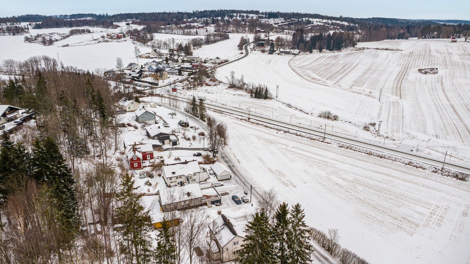 Kun 250 meter til Skotbu stasjon hvor toget tar deg til Oslo på kun 24 minutter! Galleribilde