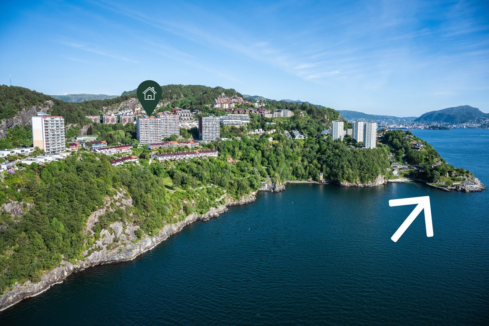 Helleneset friluftsområdet til høyre i bildet Galleribilde