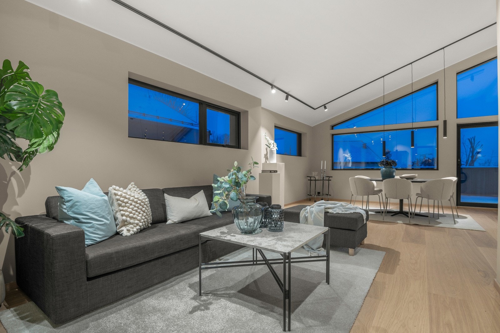 Stue/spisestue Galleribilde