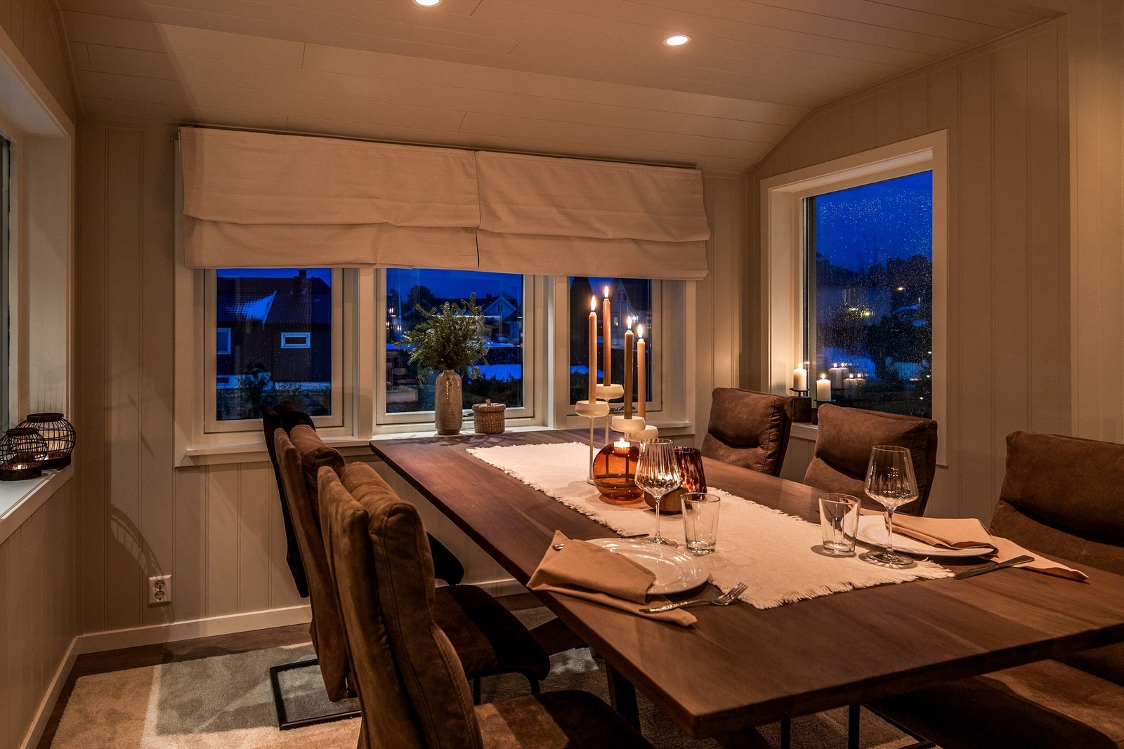 Velkommen til bors. Galleribilde