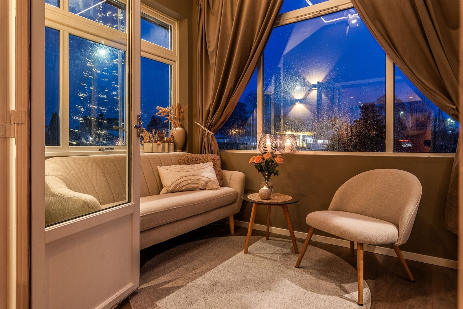 Vinterstuen har varmefolie i gulv. Galleribilde