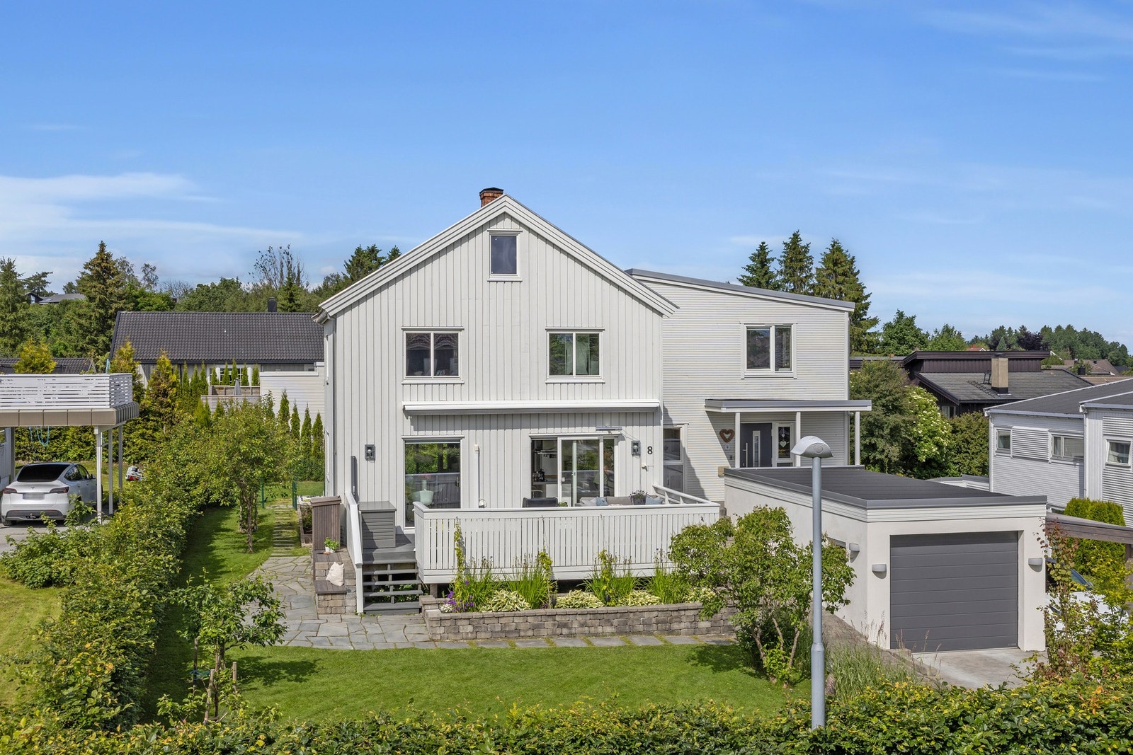 Velkommen til Harald Langhelles veg 8 A - en flott eiendom presentert av EiendomsMegler 1 ved Sigbjørn Shaswar-Vestå. Galleribilde