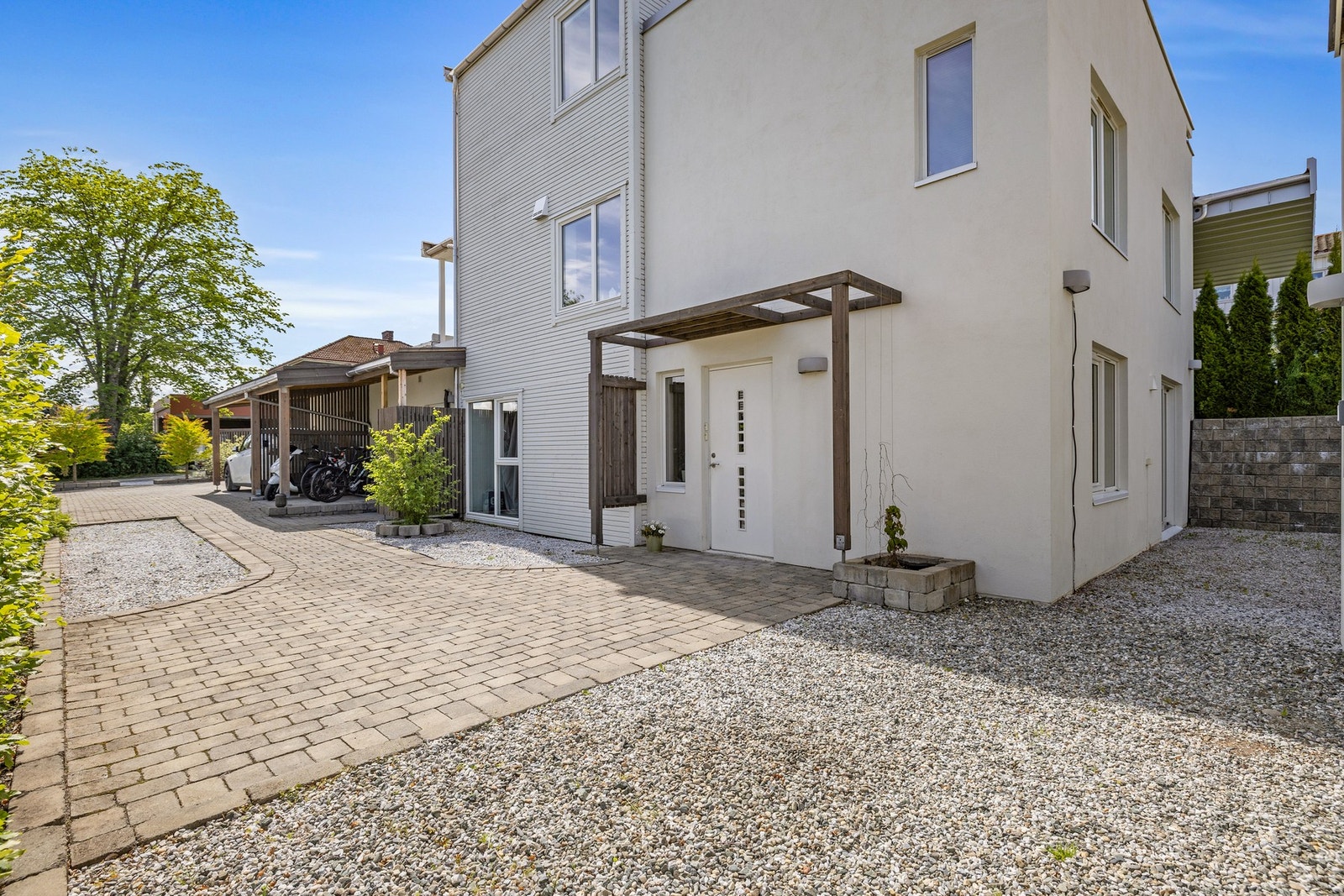 Inngangsparti for hybel og utleiedel. Galleribilde