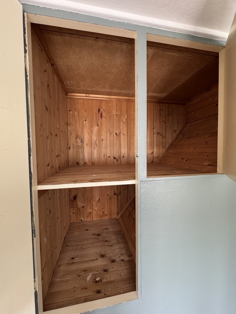 Gode og dype skap Galleribilde