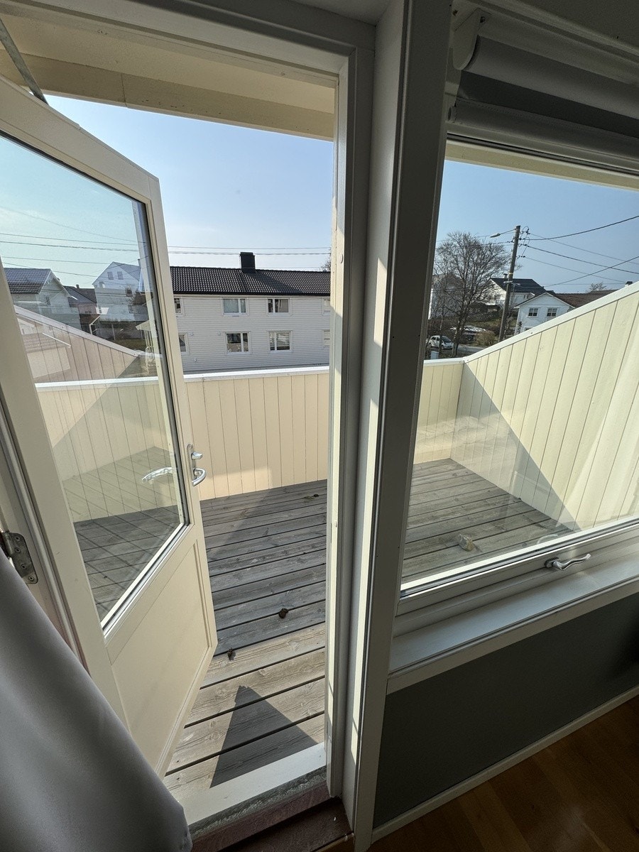 Balkong med utgang fra hovedsoverom Galleribilde