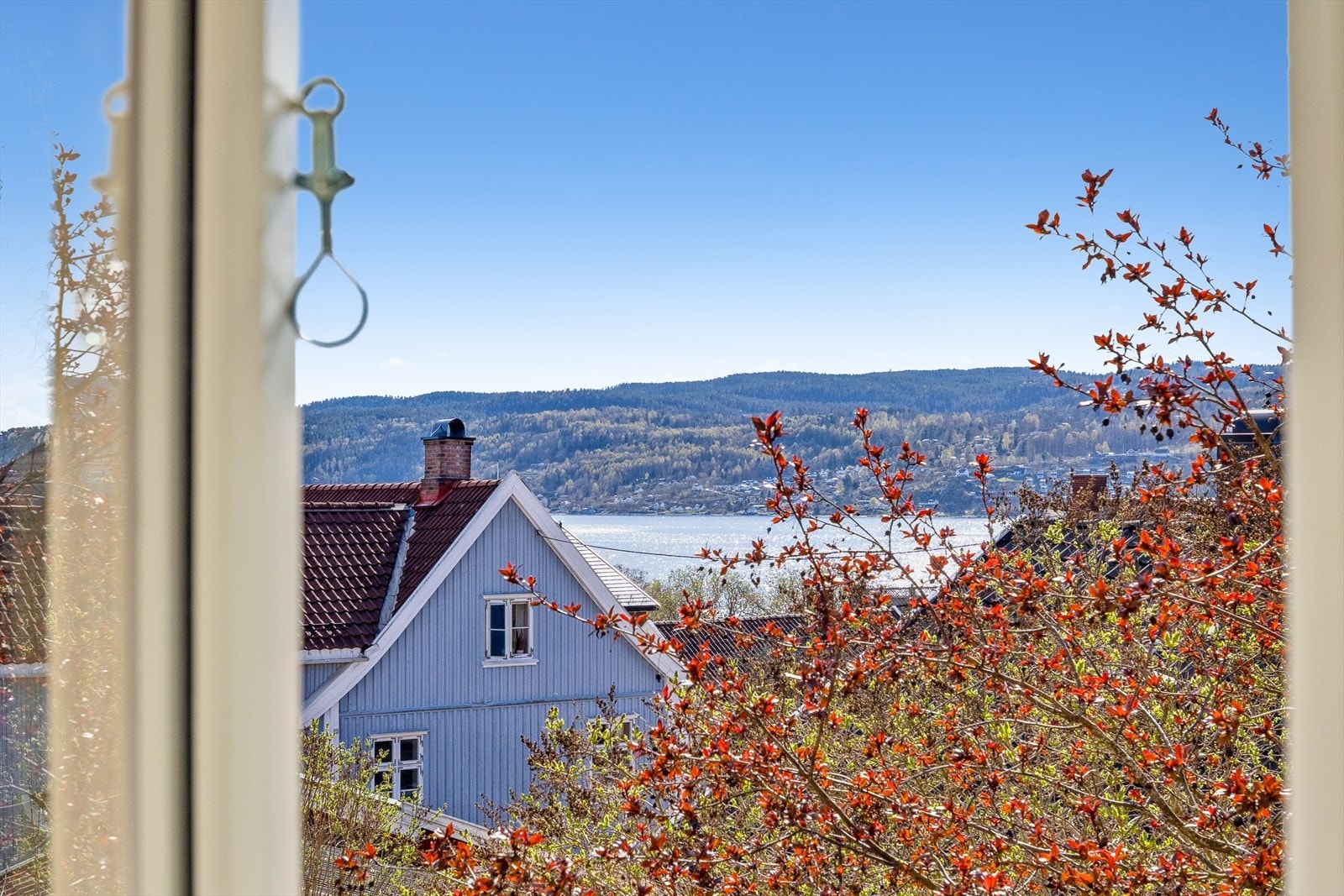 Fjordutsikt fra et av soverommene. Galleribilde