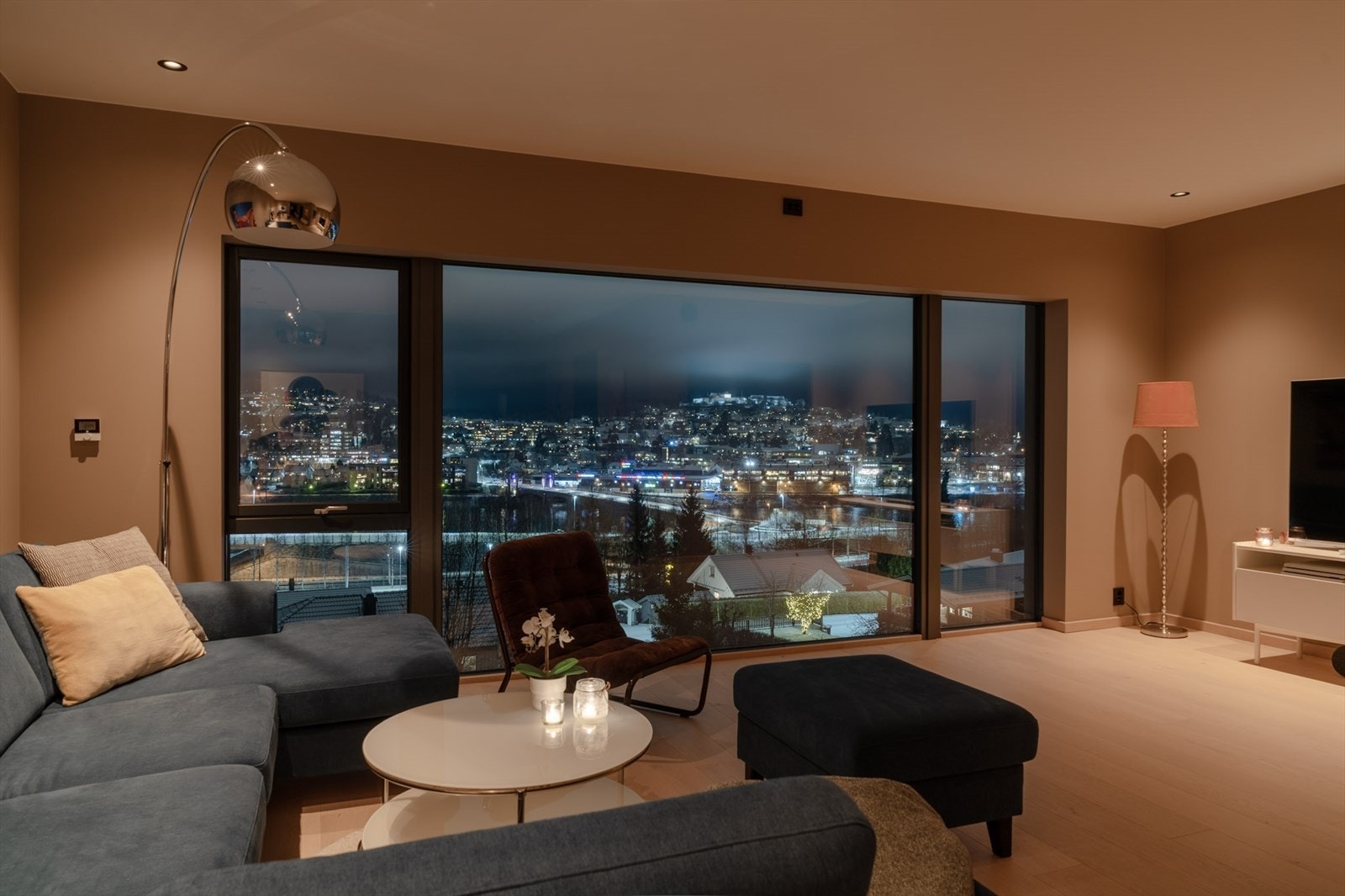 Når kvelden faller over Kongsvinger, er festningen alltid i sentrum. Galleribilde