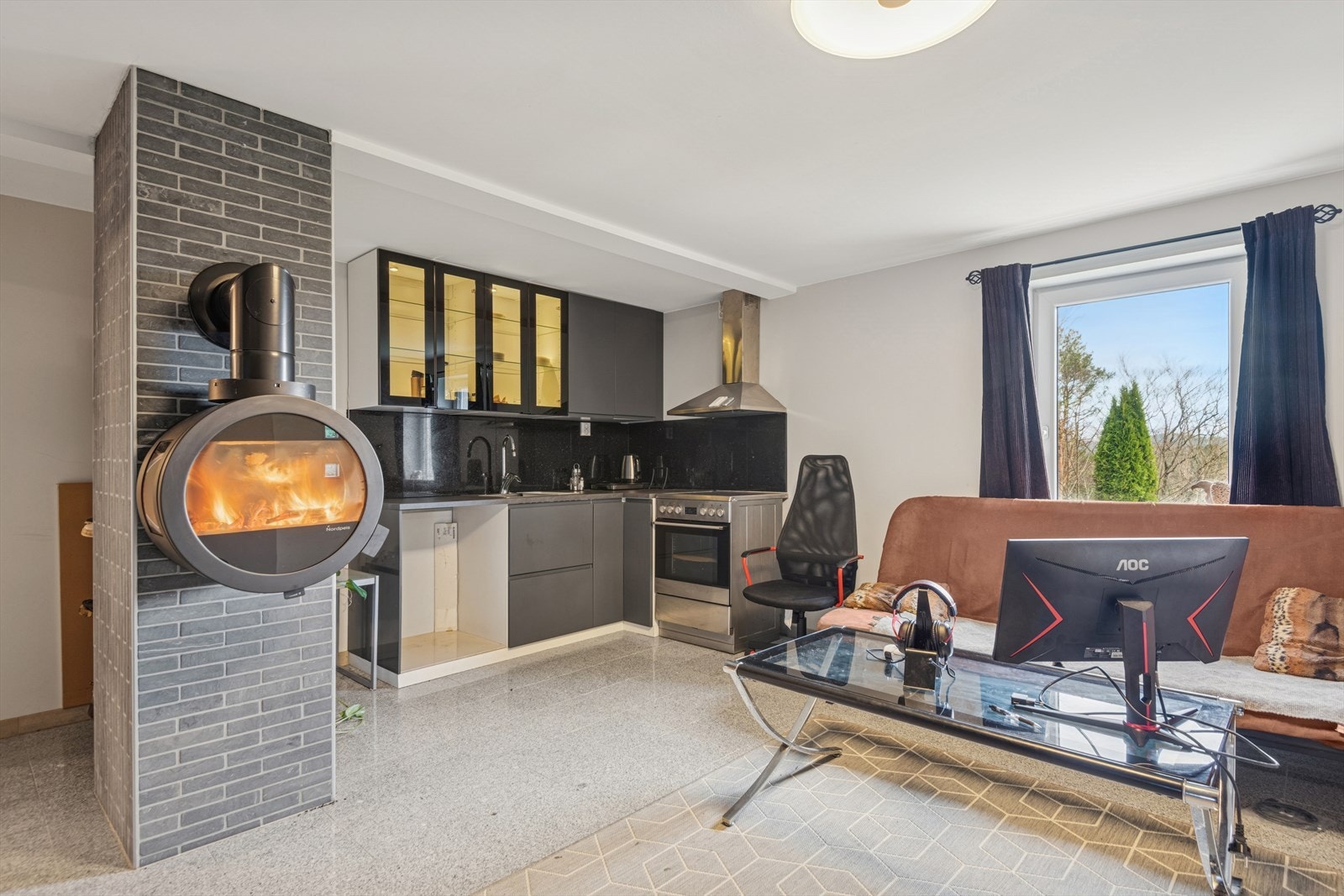 Kjøkken i underetasjen. Galleribilde