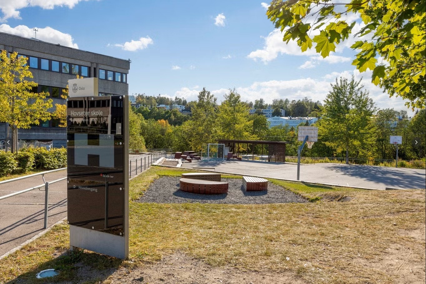 Hovseter skole ligger kun få minutters gange fra boligen. Galleribilde