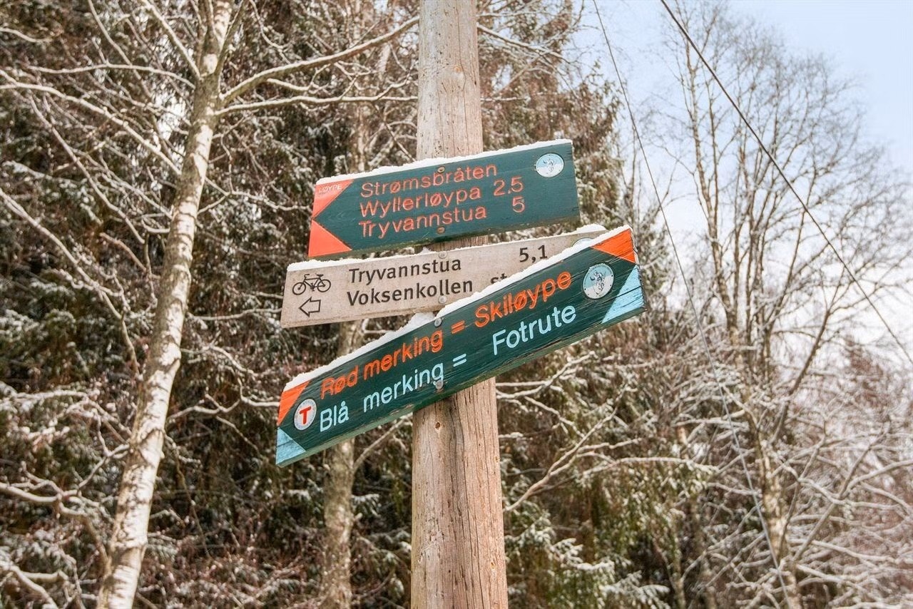 Umiddelbar nærhet til flotte friluftsområder som egner seg ypperlig på sommers- og vinterstid. Galleribilde