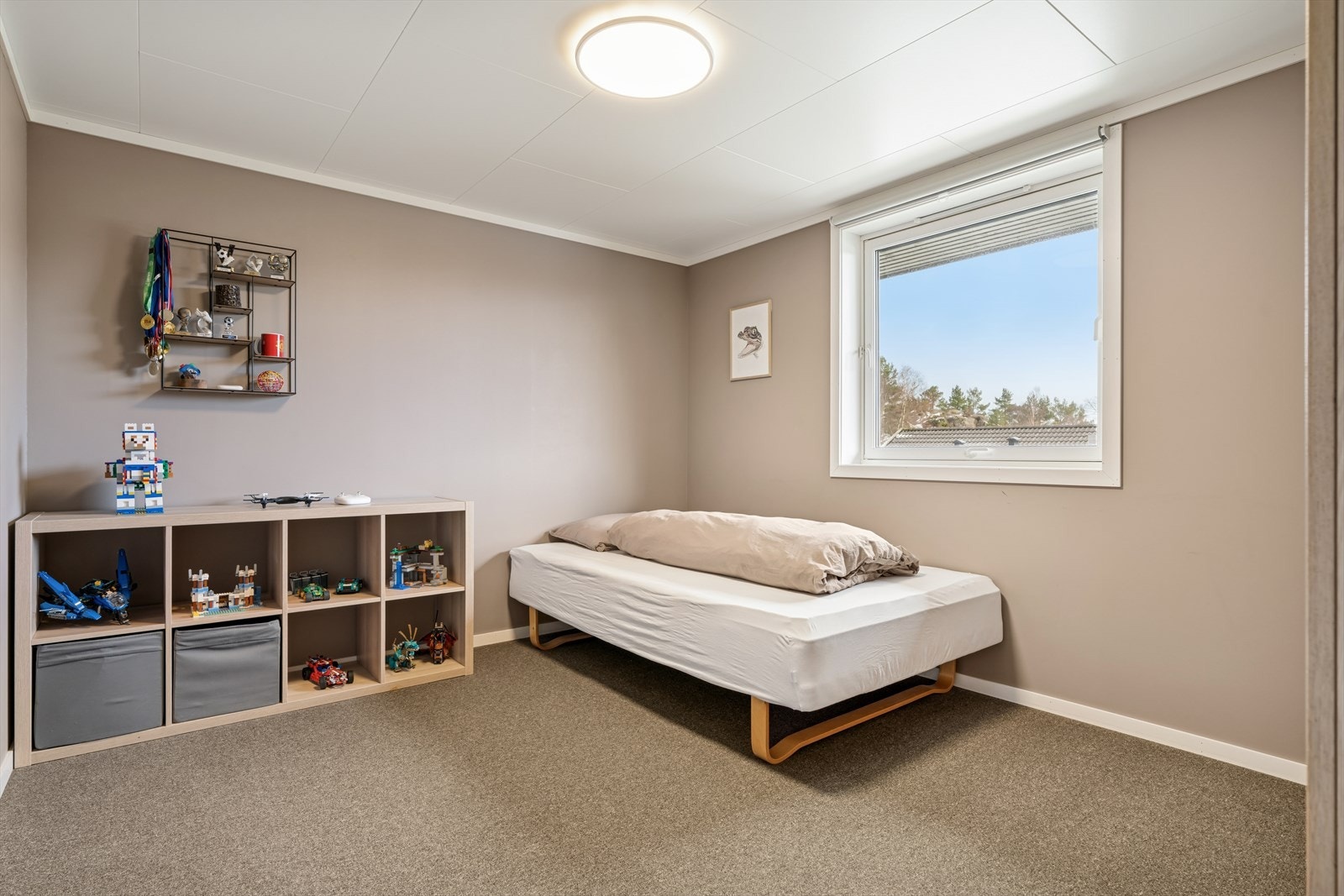 Soverom i kjeller Galleribilde