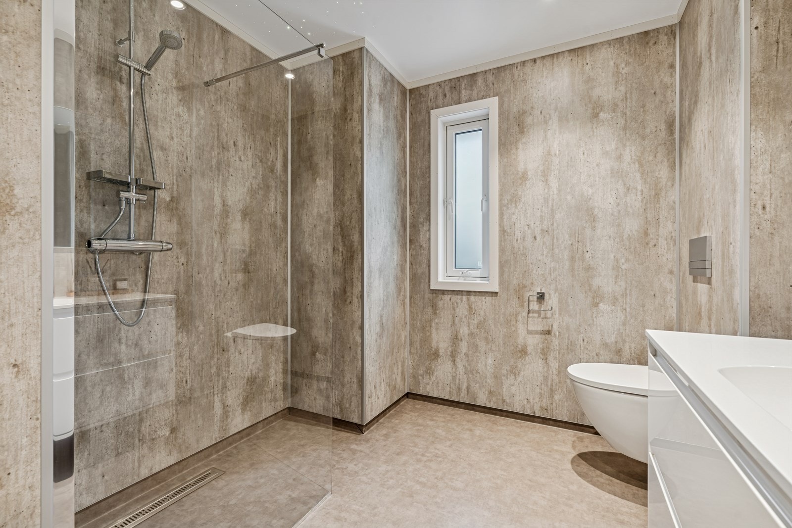 Lekker "stjernehimmel" i dusjen Galleribilde