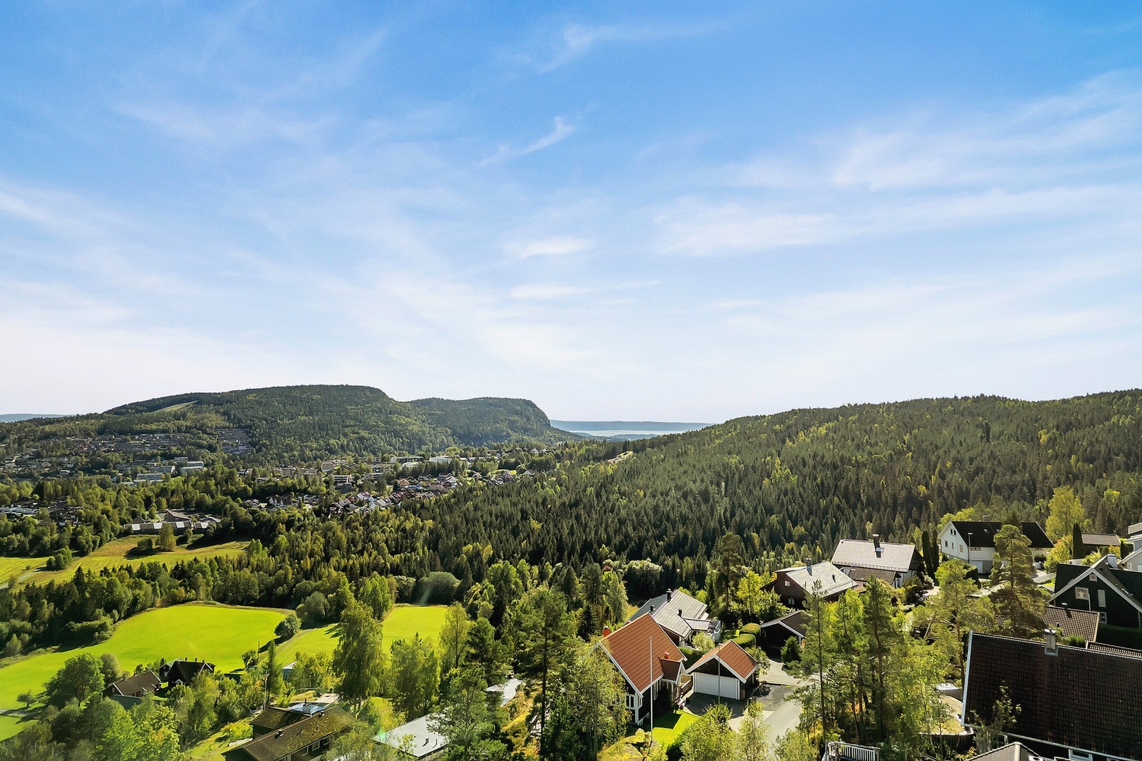 Utsikt over Bærums Verk Galleribilde