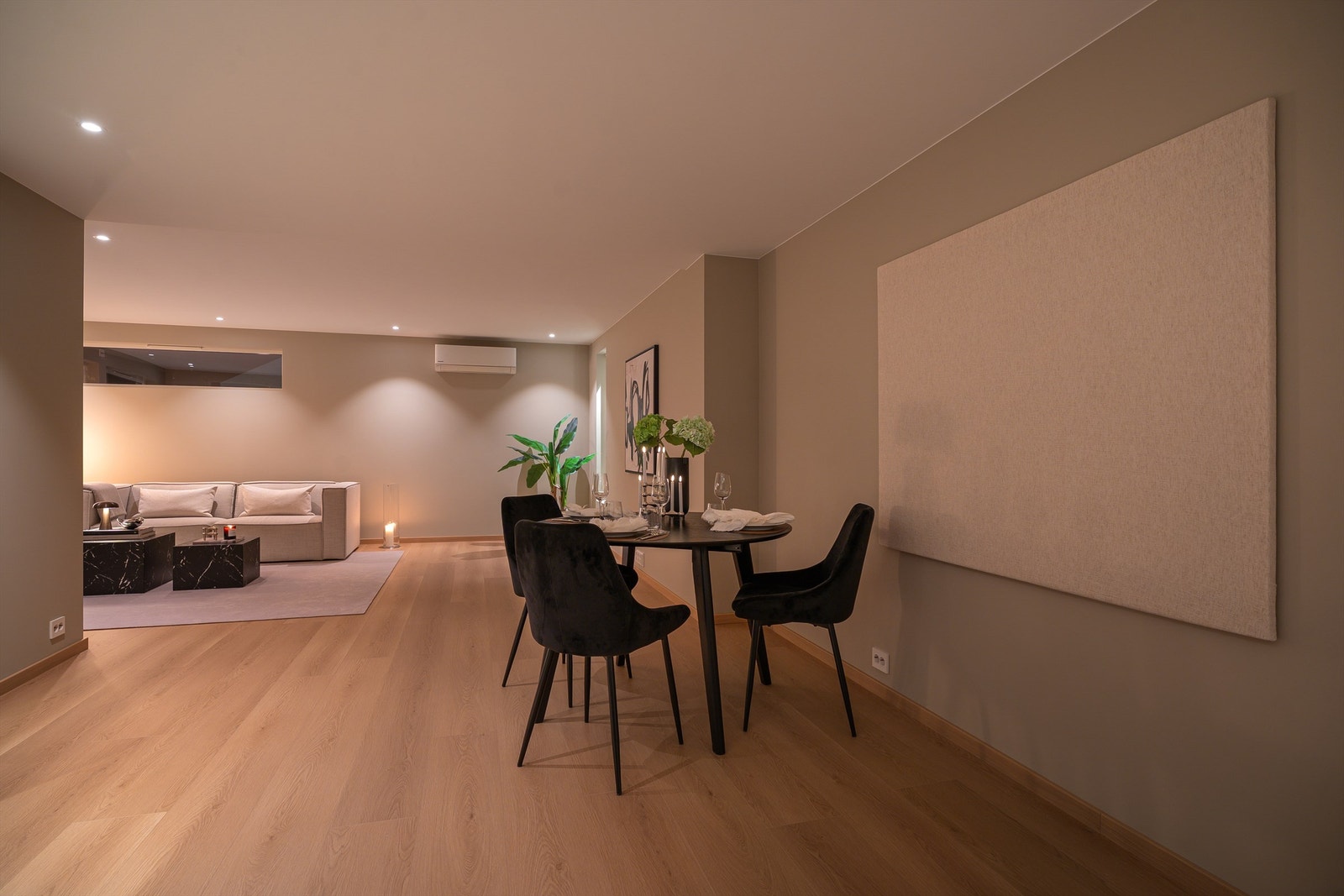 Spisegruppe Galleribilde